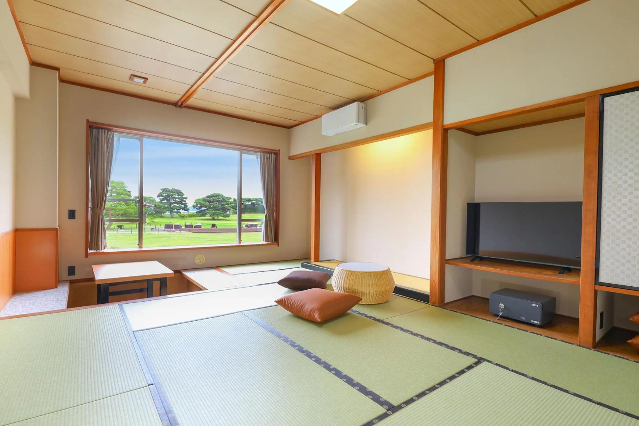 Ooedo Onsen Monogatari Premium Hotel Sokan