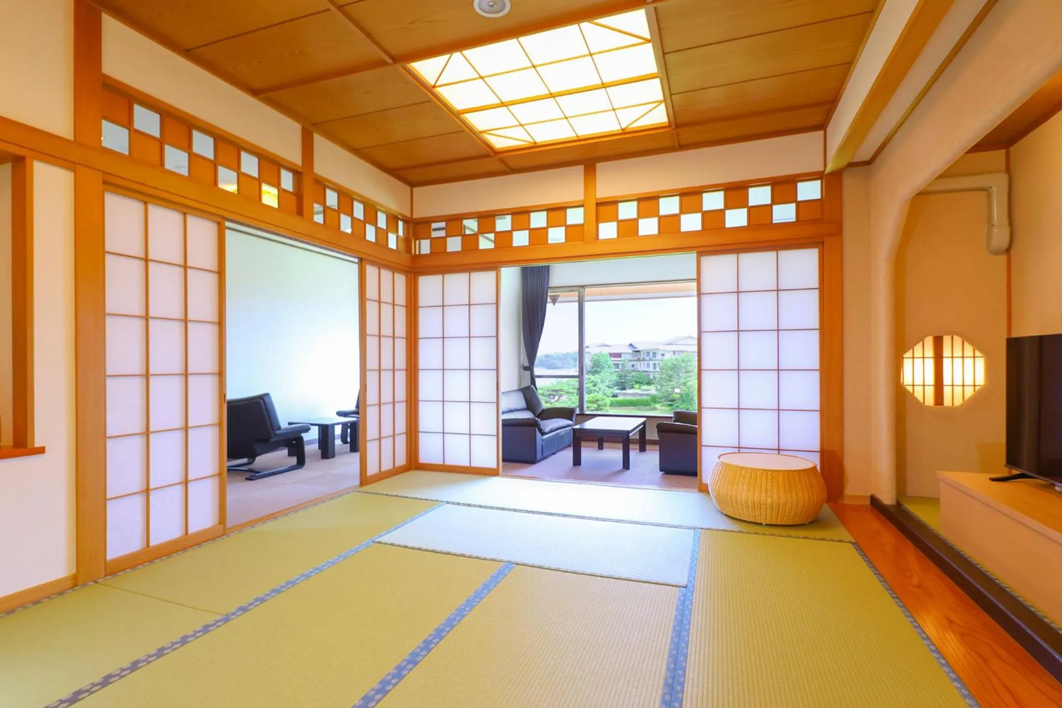 Ooedo Onsen Monogatari Premium Hotel Sokan