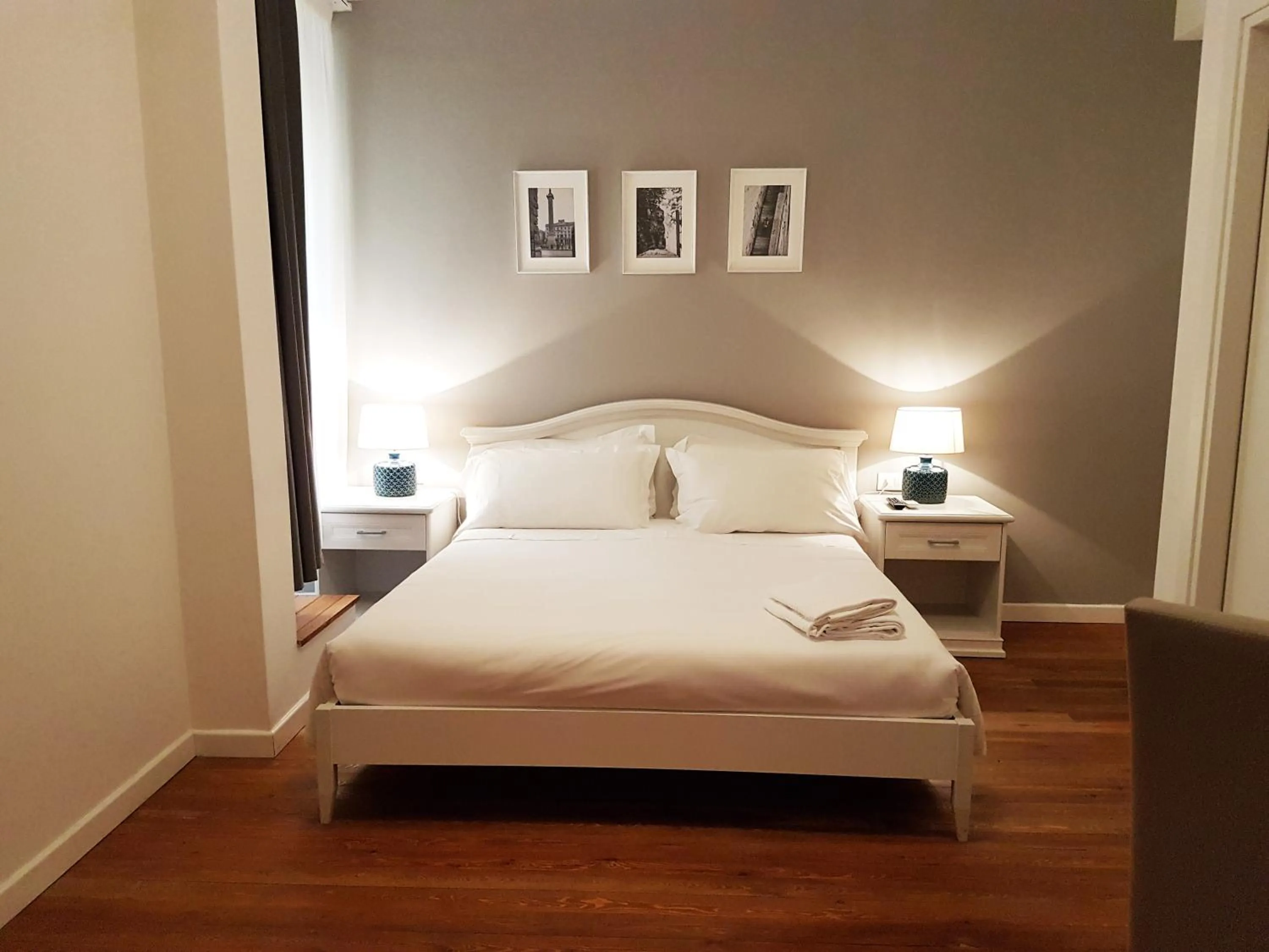 Bed in More Cola di Rienzo B&B