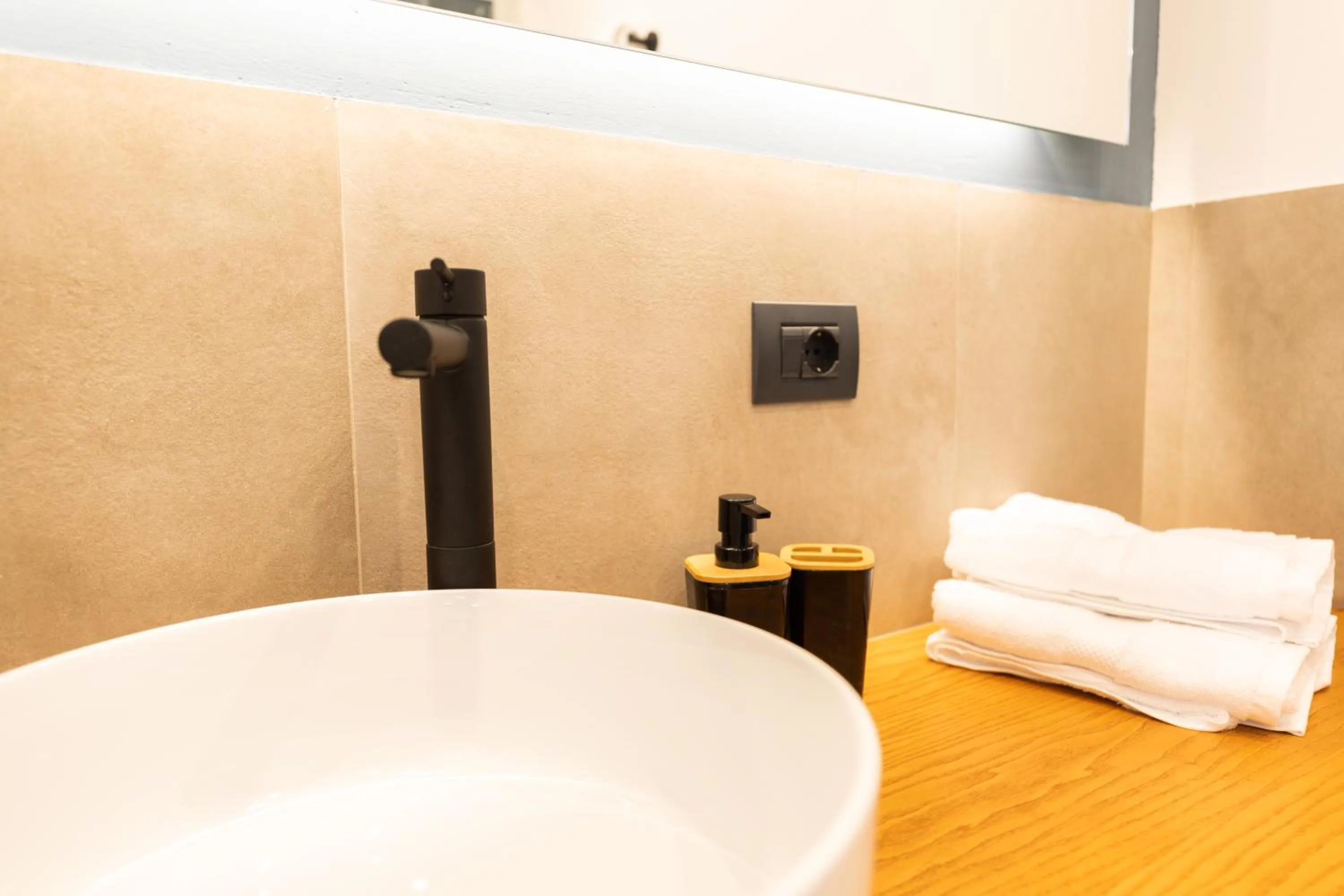 Bathroom, Bed in Antares Rooms and Suites