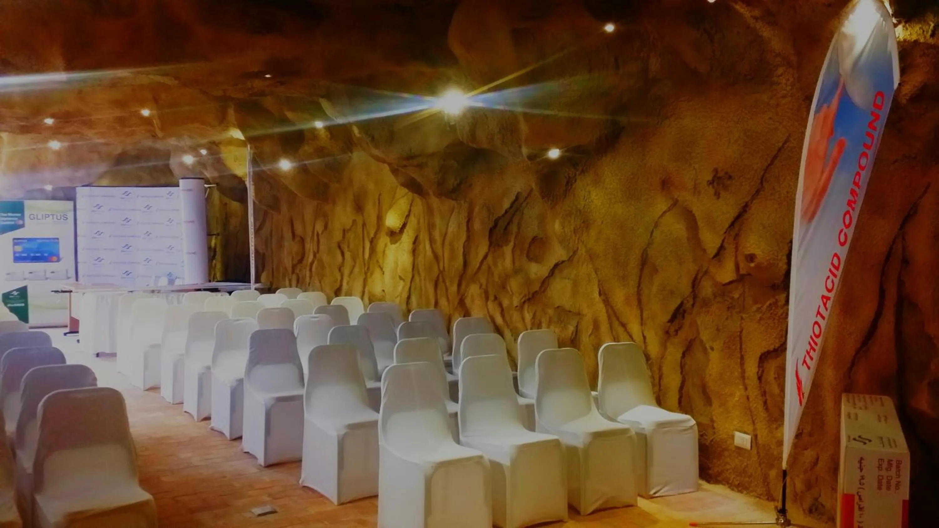 Business facilities in Caves Beach Resort Adults Only