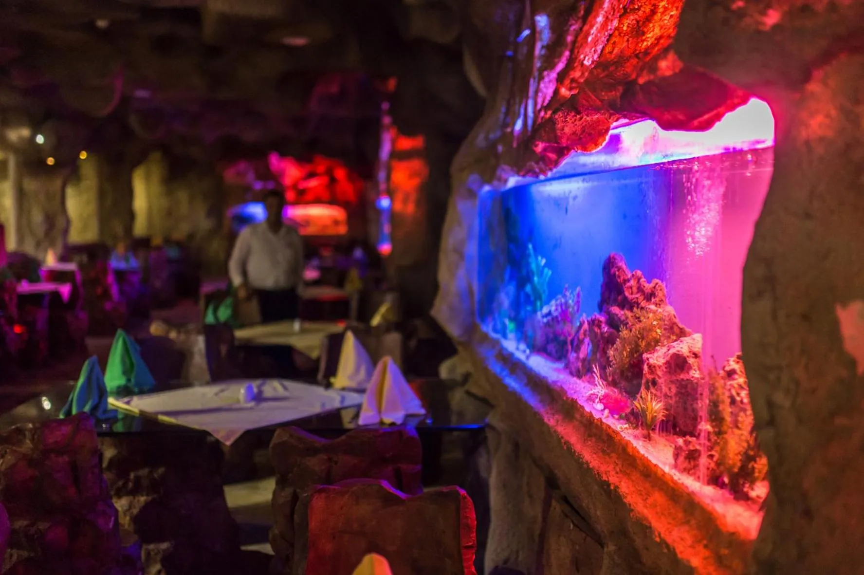 Restaurant/places to eat in Caves Beach Resort Adults Only