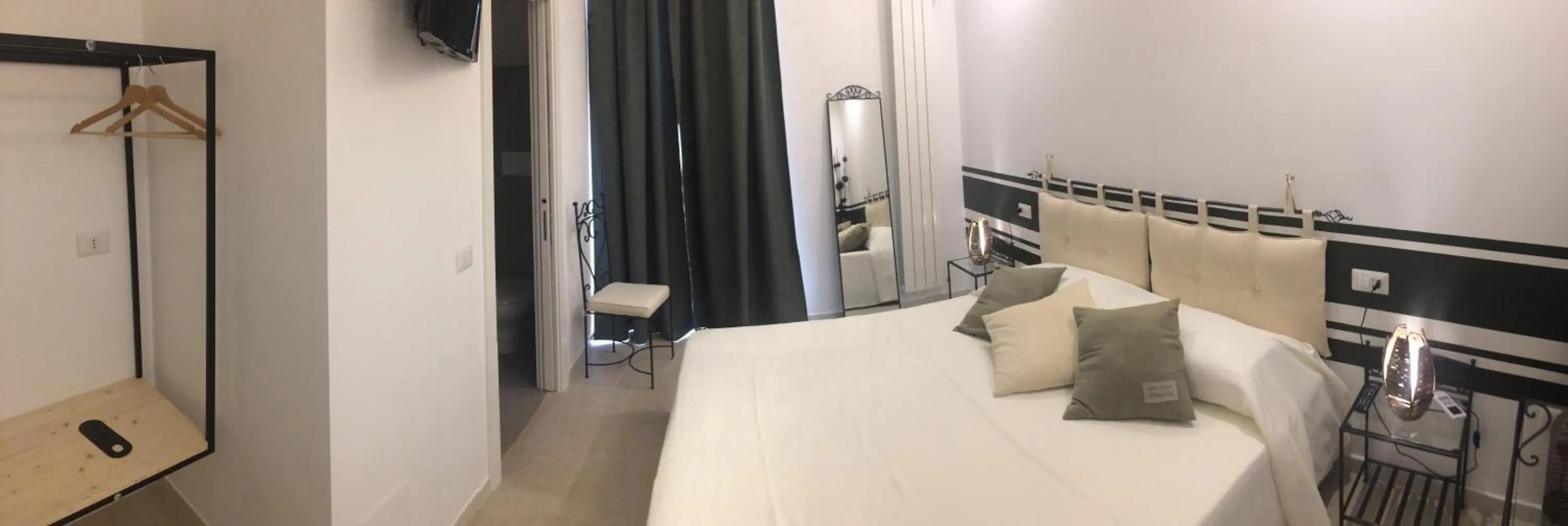 Bed in B&B Acqua di Sale