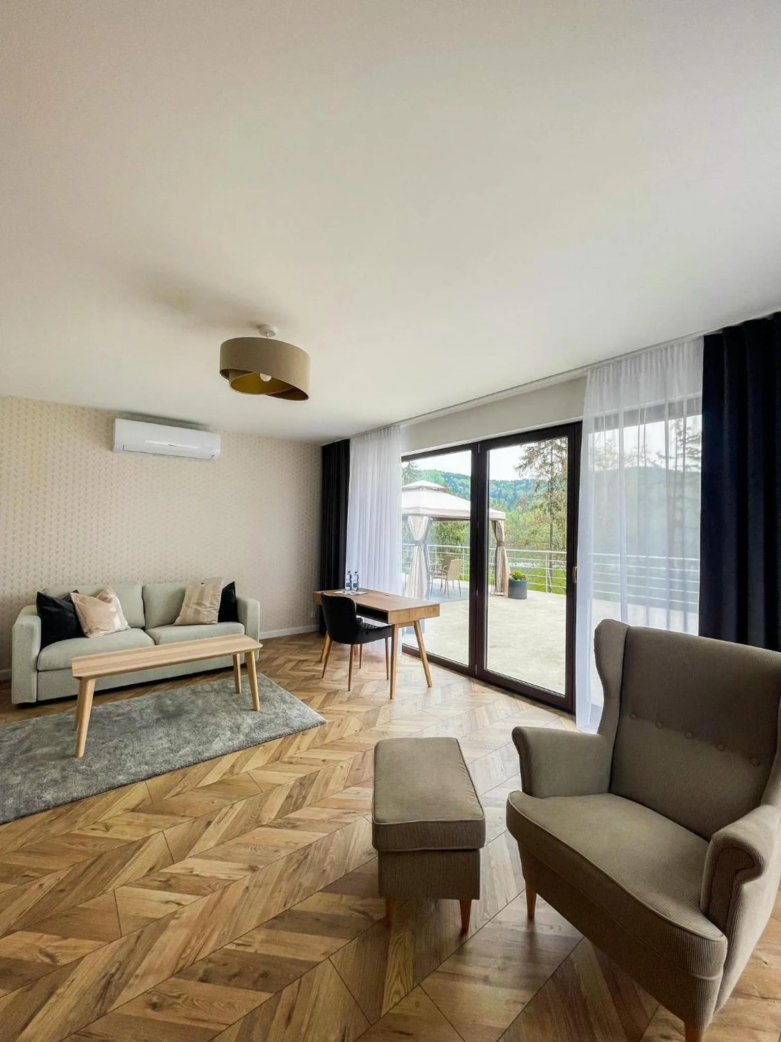 Seating area in Hotel Łaziska