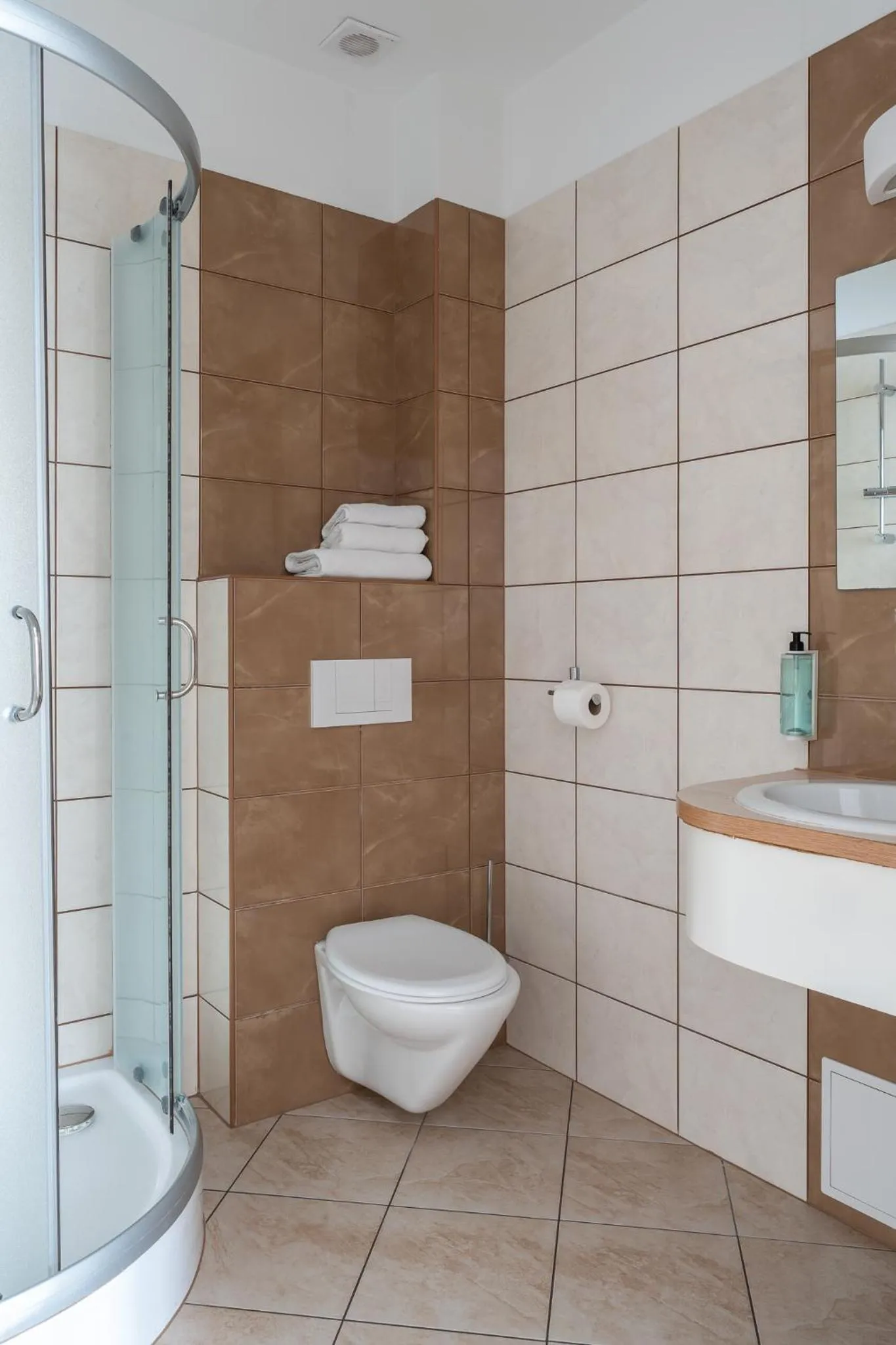 Shower in Hotel Łaziska