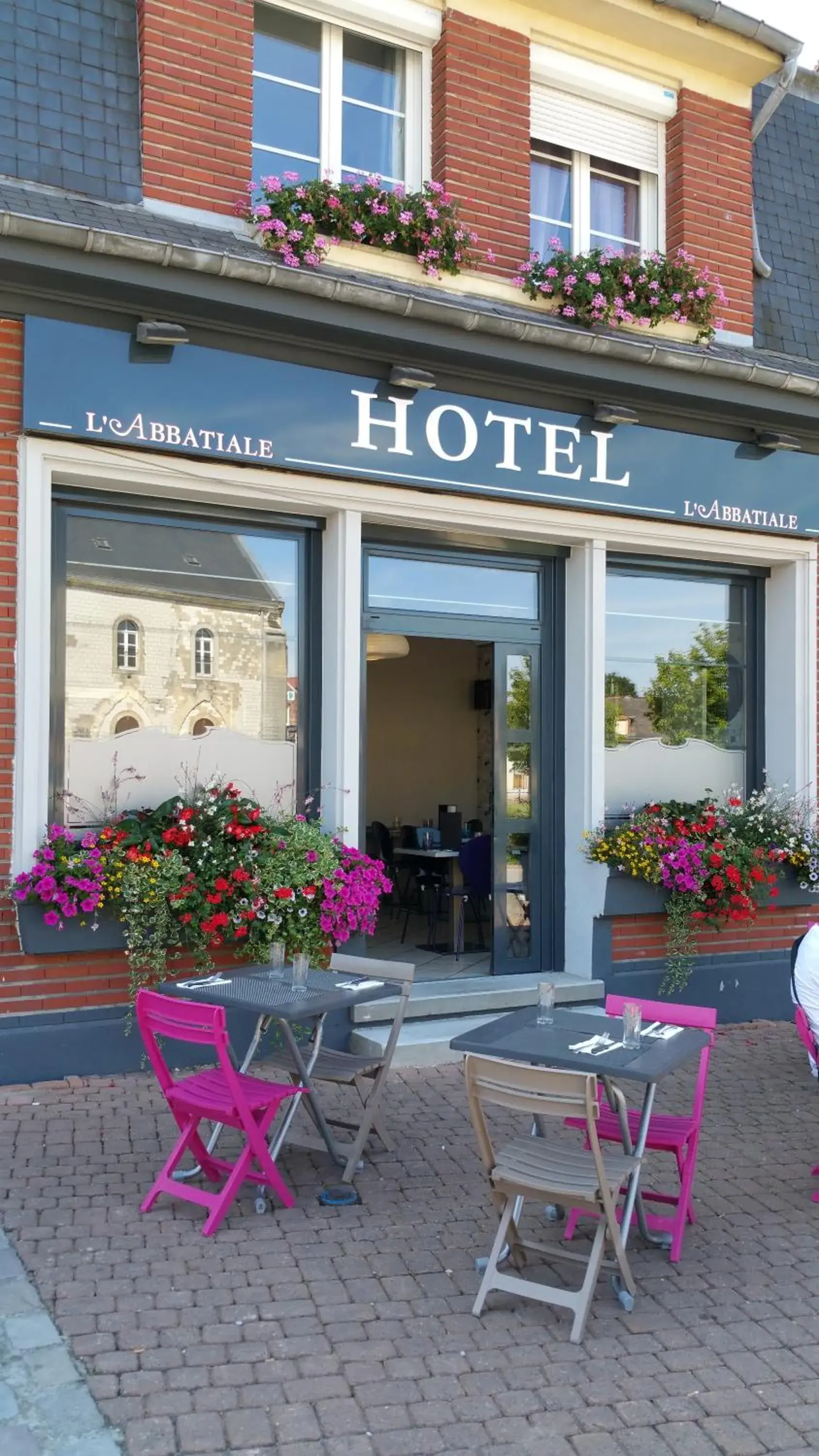 L'abbatiale L'abbatiale