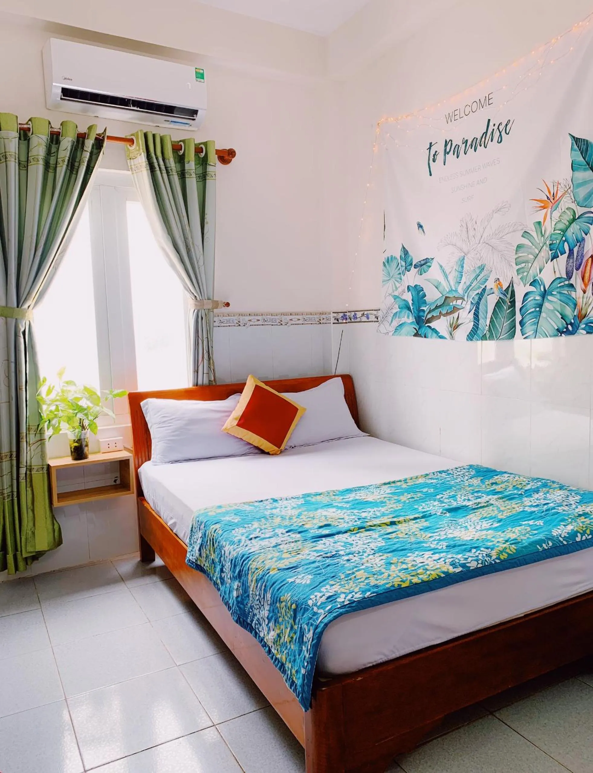 Bed in Phu Quy Hotel