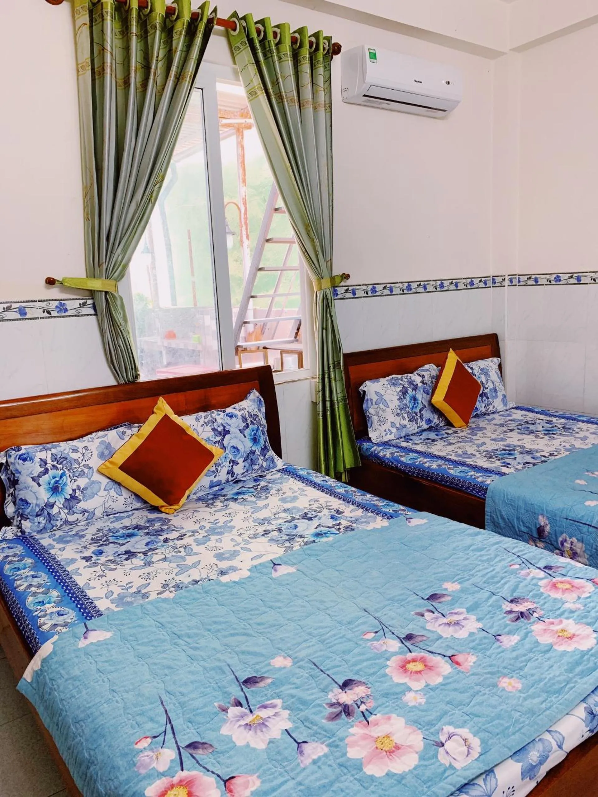 Bed in Phu Quy Hotel