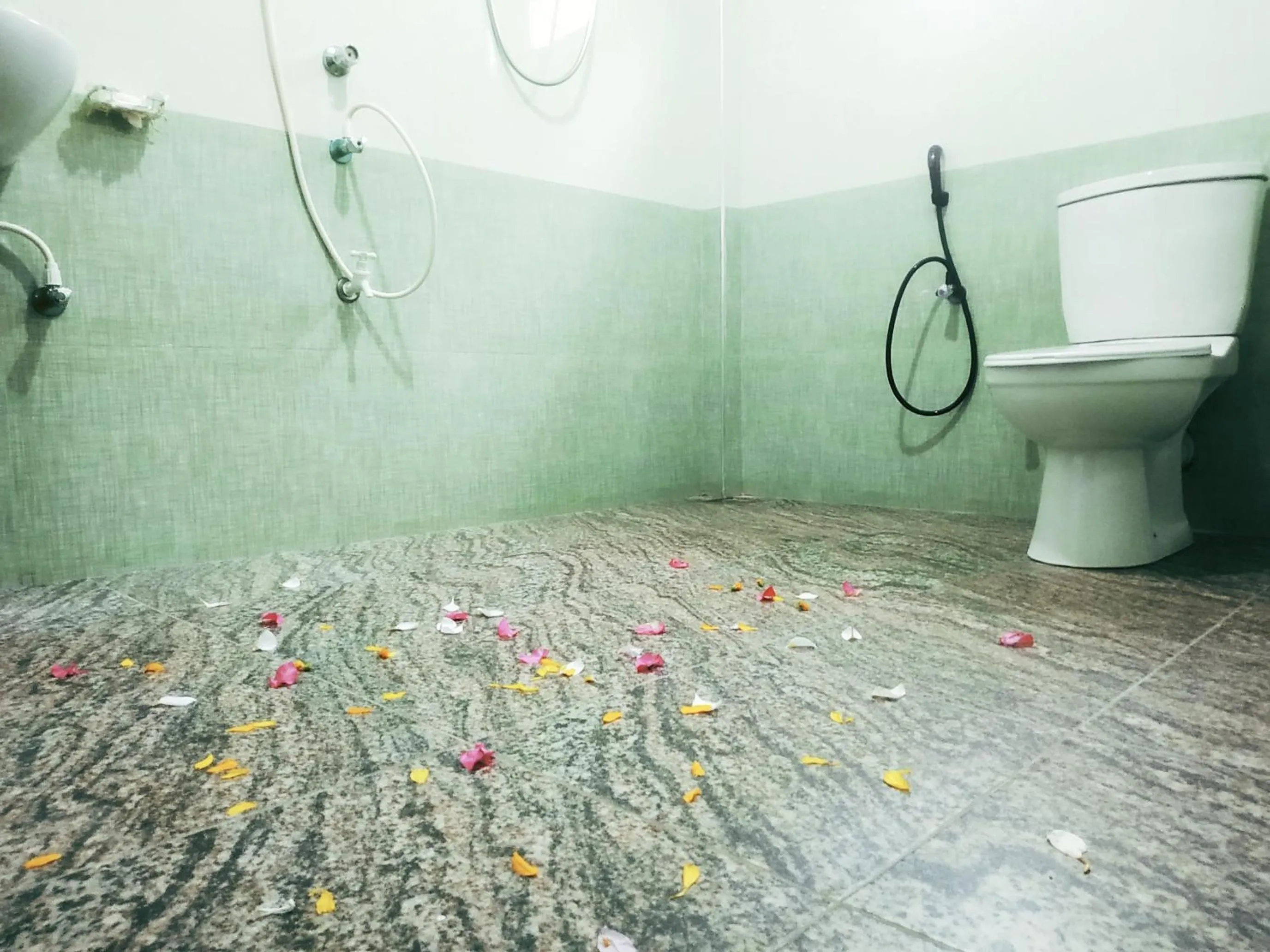Bathroom in Greenwood Udawalawa Safari Resort