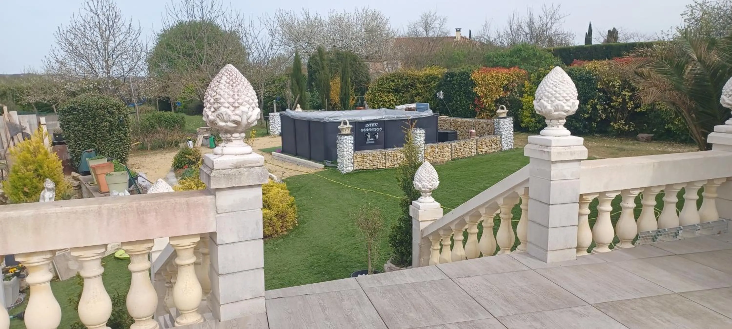 Swimming pool in Chambre d'Hôtes Les Orchidées FUTUROSCOPE CHASSENEUIL POITIERS