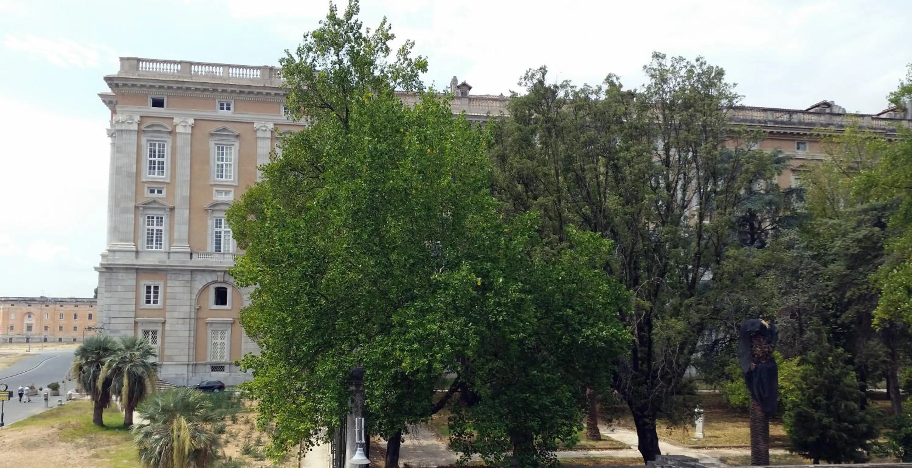 Landmark view in L'Insolita Reggia