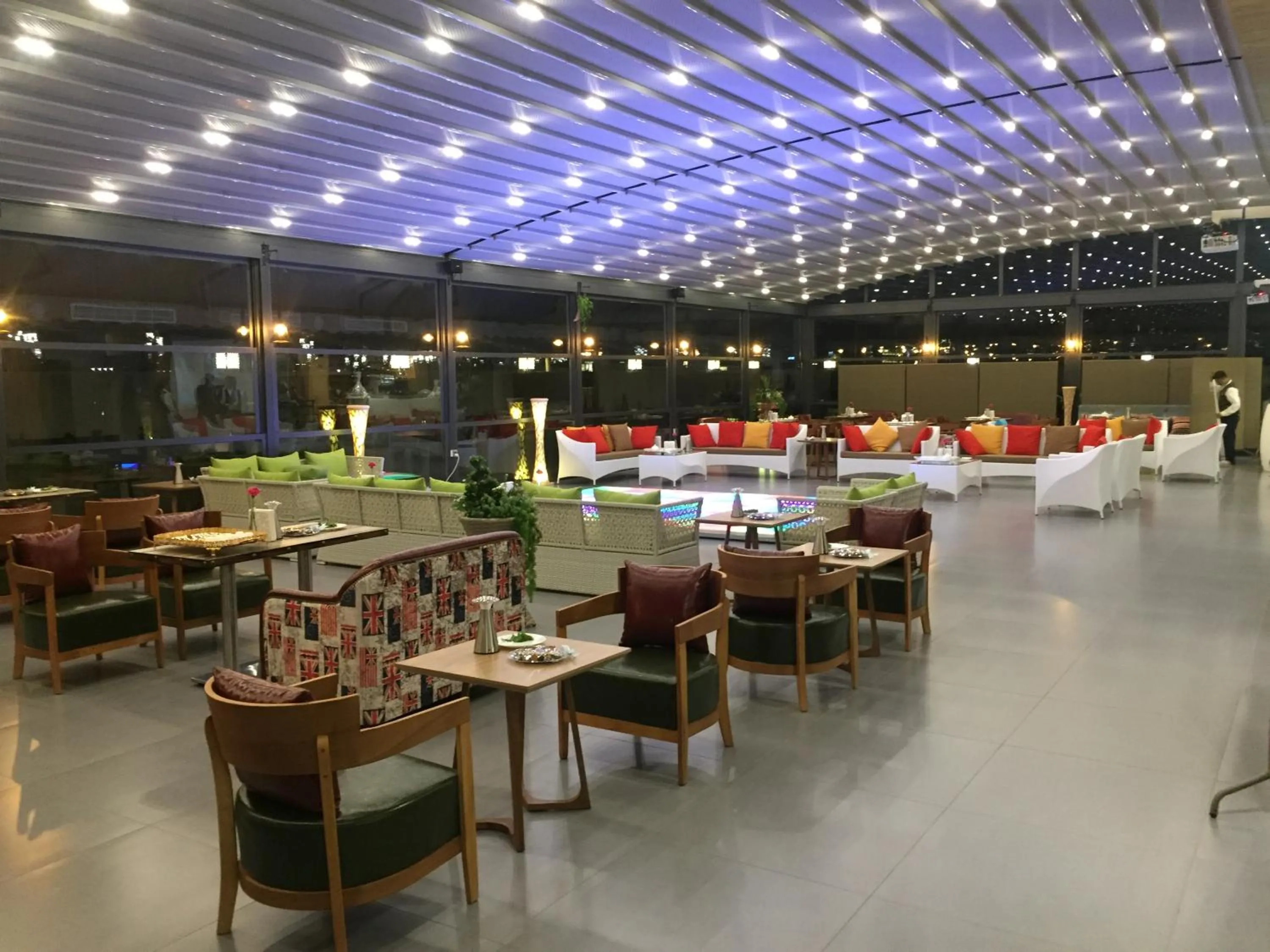 Restaurant/places to eat in Refal Homes