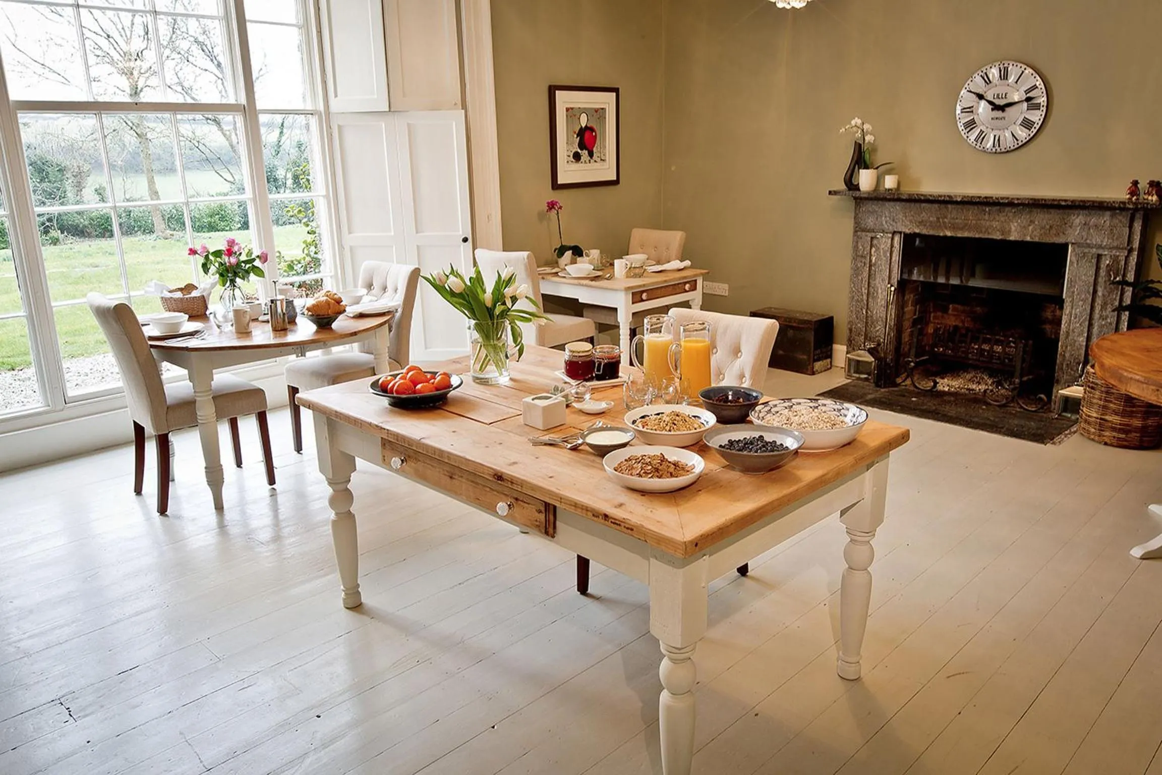 Dining area in Trewornan Manor