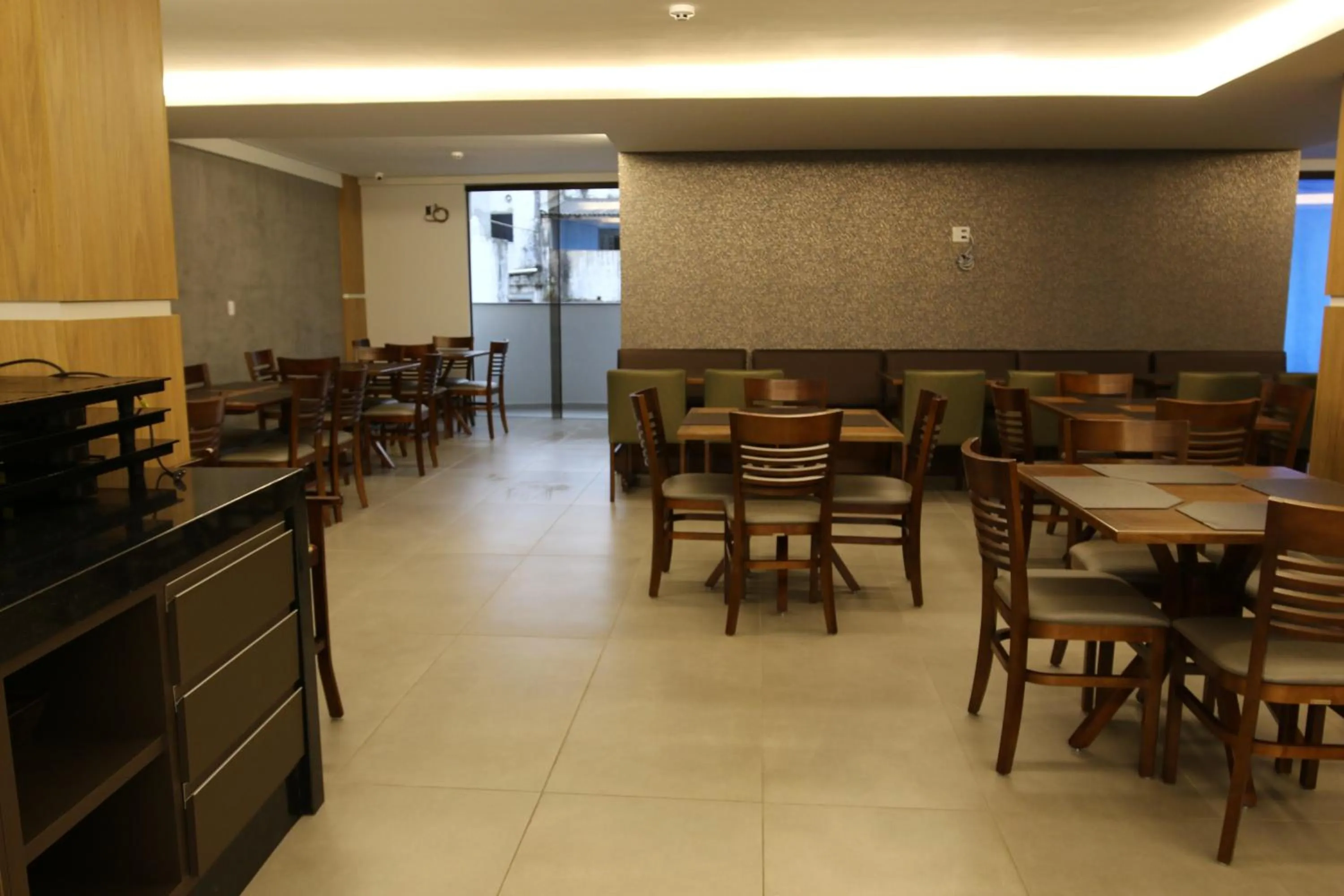 Restaurant/places to eat in Ouro Minas Plaza Hotel