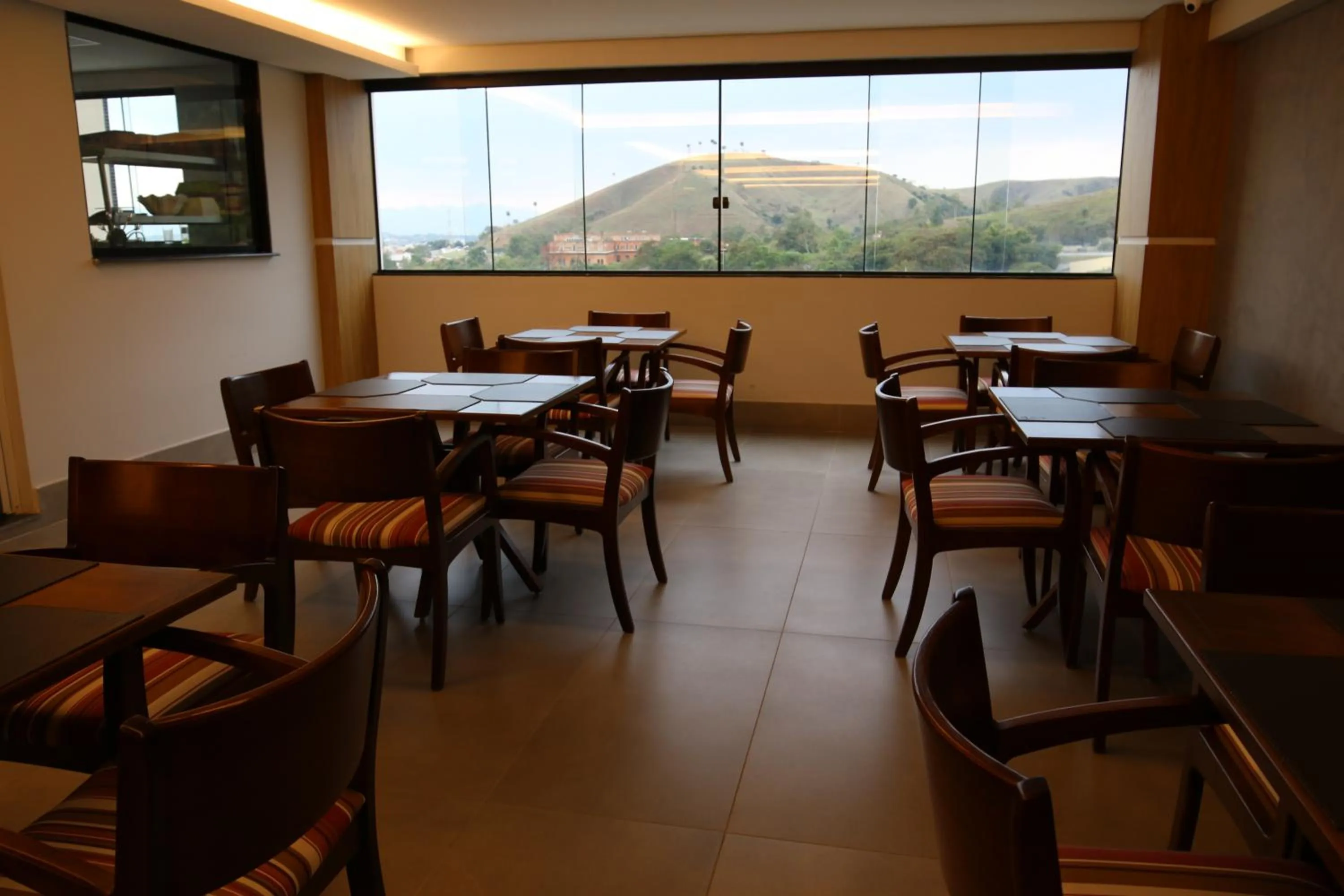 Restaurant/places to eat in Ouro Minas Plaza Hotel