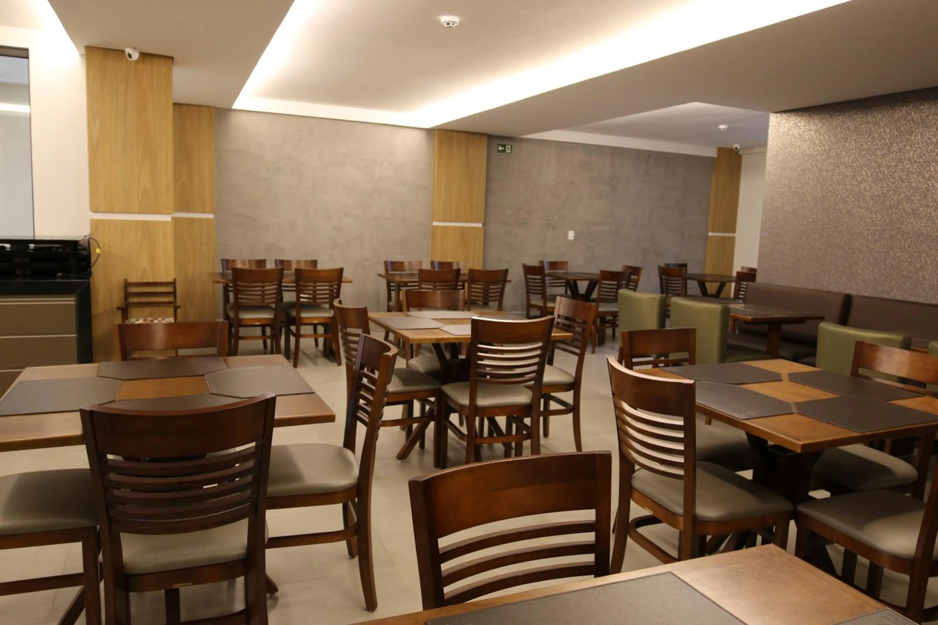 Restaurant/places to eat in Ouro Minas Plaza Hotel