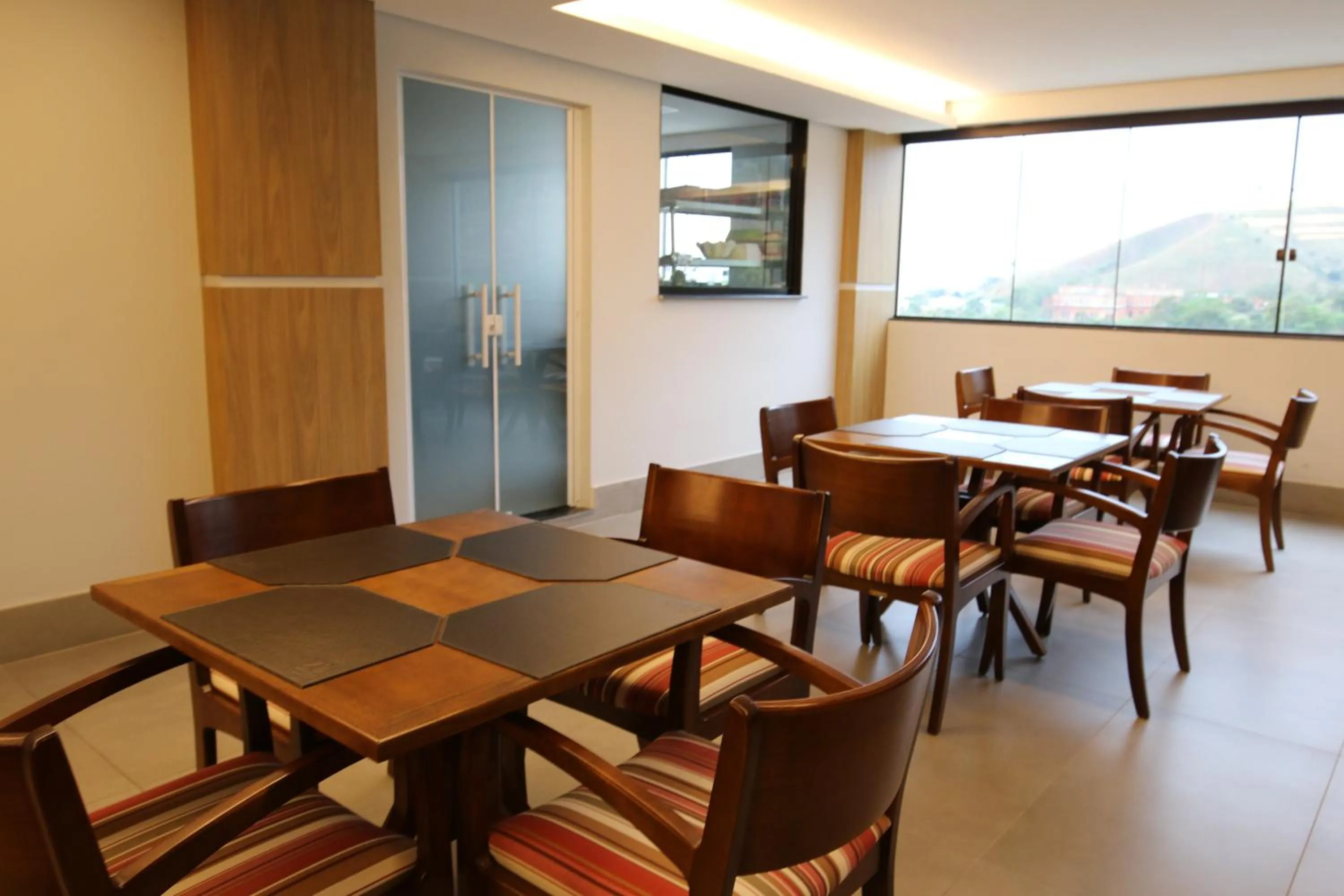 Restaurant/places to eat in Ouro Minas Plaza Hotel