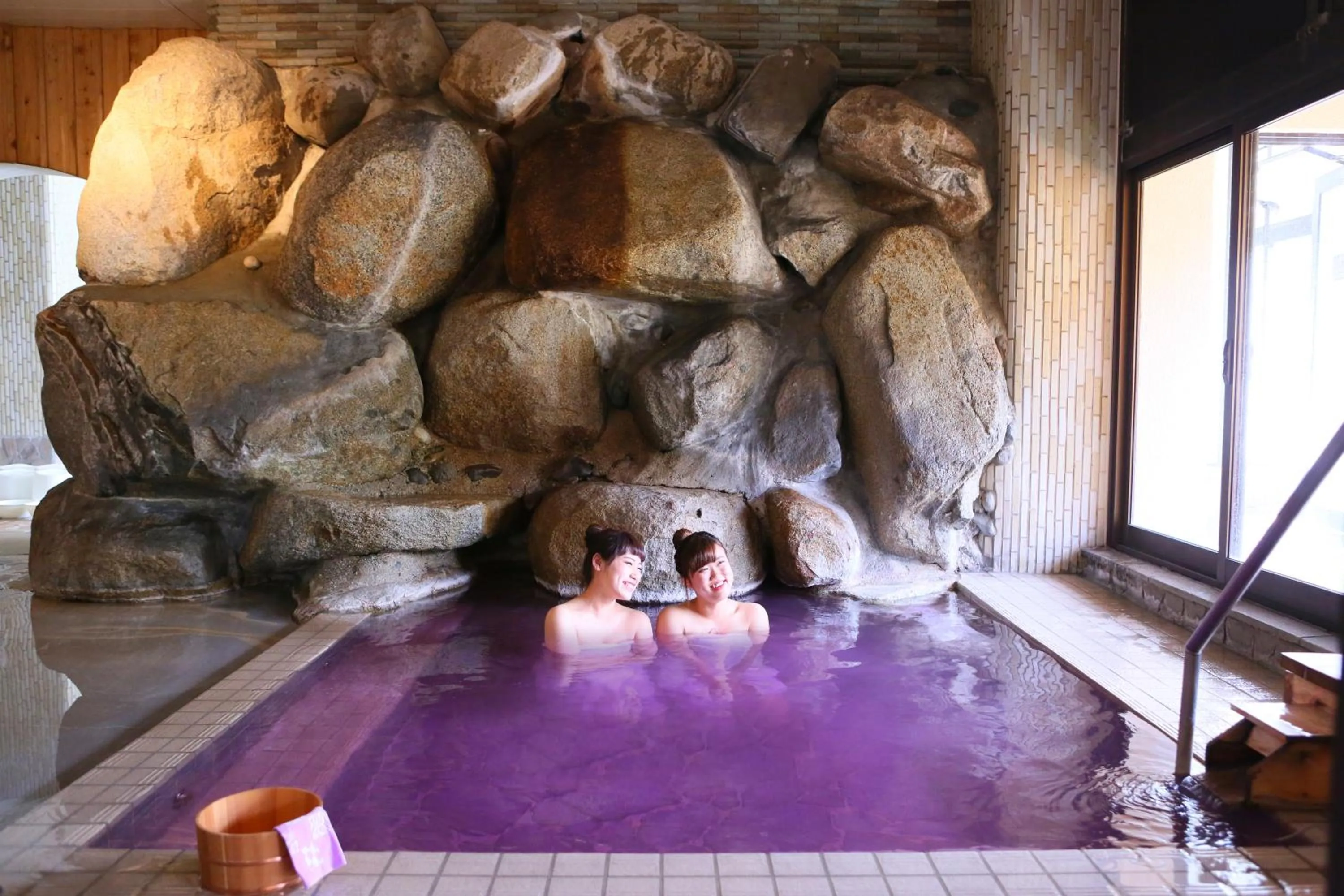 Hot Spring Bath in Ooedo Onsen Monogatari Hotel Shinko