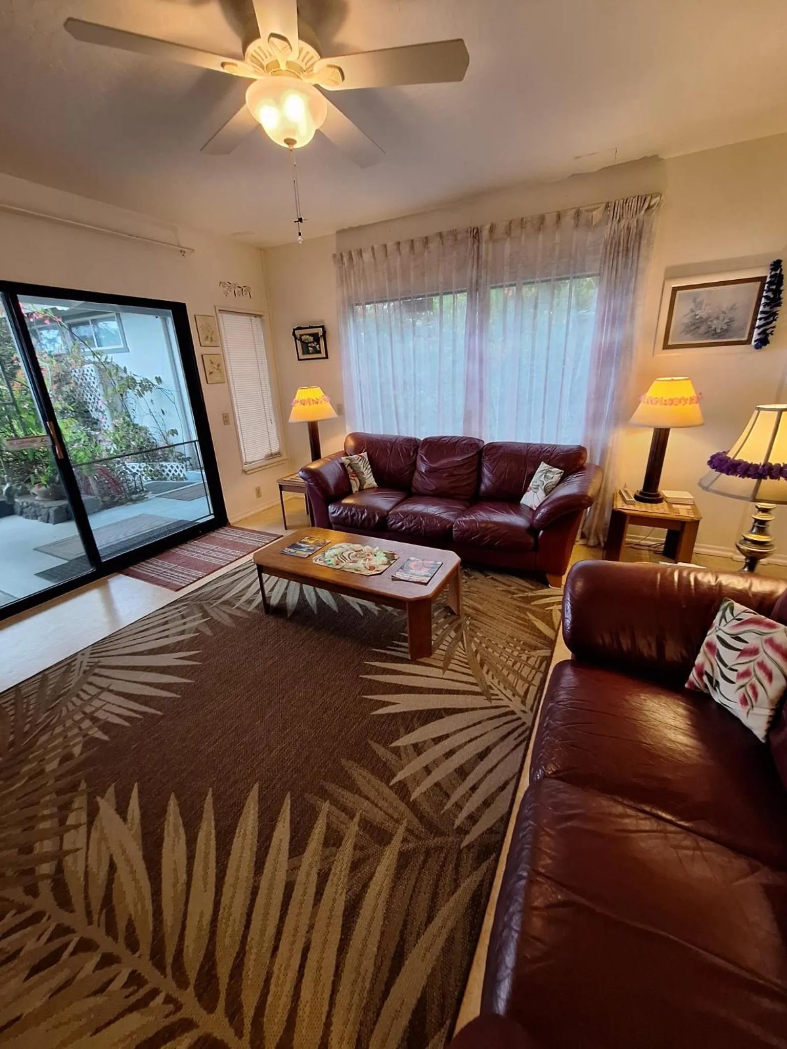 Seating area in Belle Vue Kona Inc