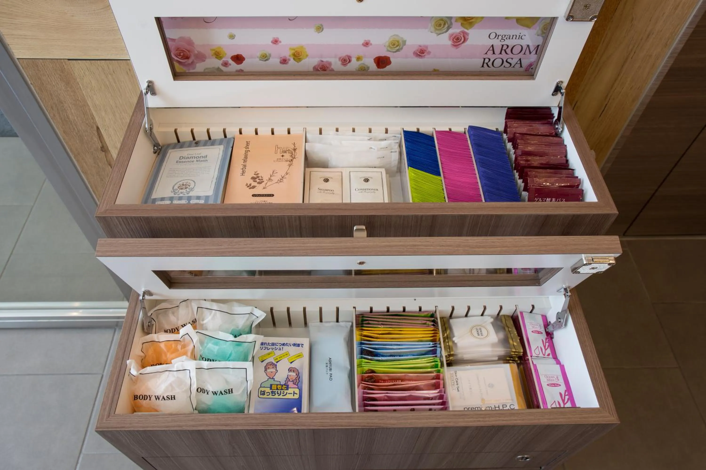 Lobby or reception in Super Hotel Totsuka Eki Higashiguchi