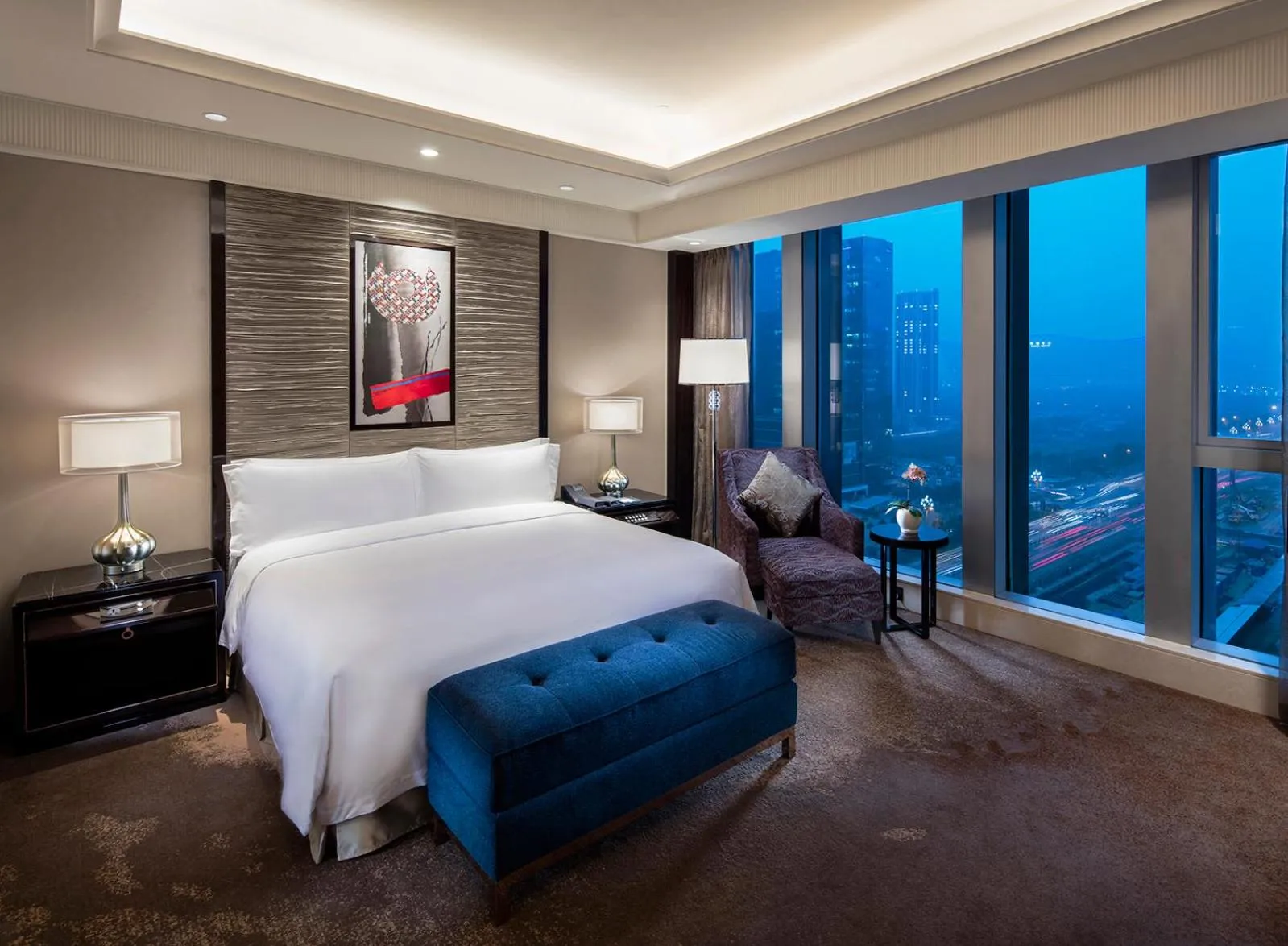 Bed in Vignette Collection Palm Springs Hotel Chengdu by IHG