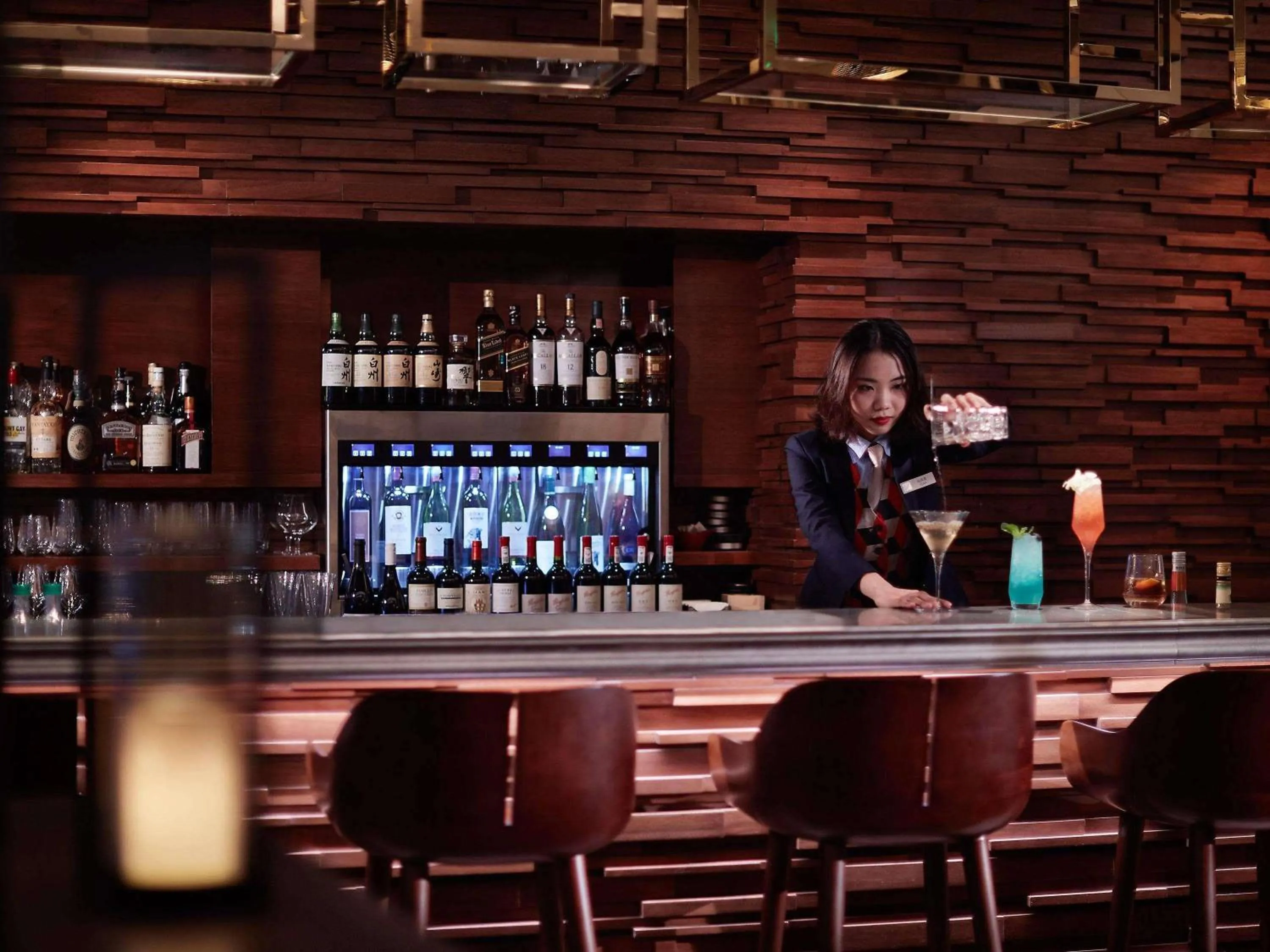 Lounge or bar in Fairmont Chengdu