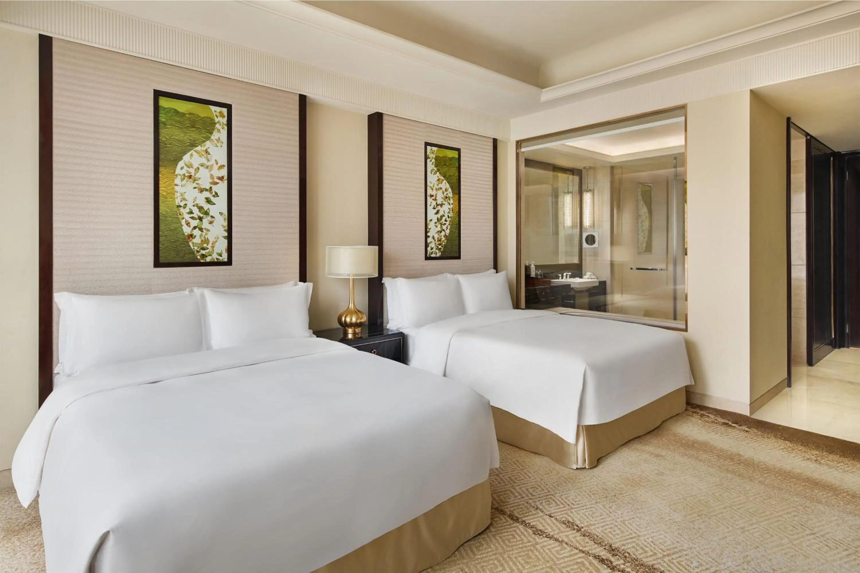 Photo of the whole room, Bed in Vignette Collection Palm Springs Hotel Chengdu by IHG