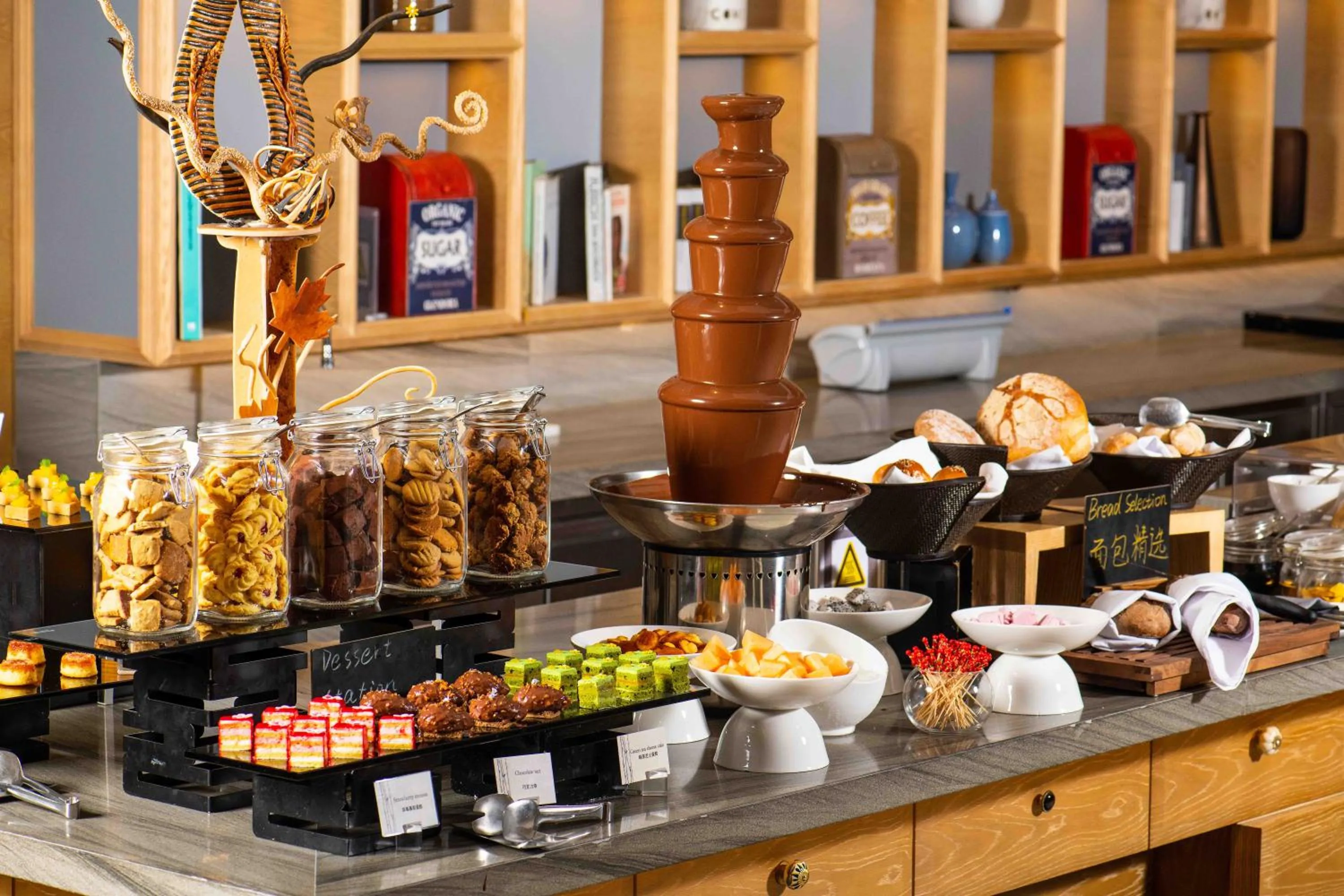 Restaurant/places to eat in Fairmont Chengdu