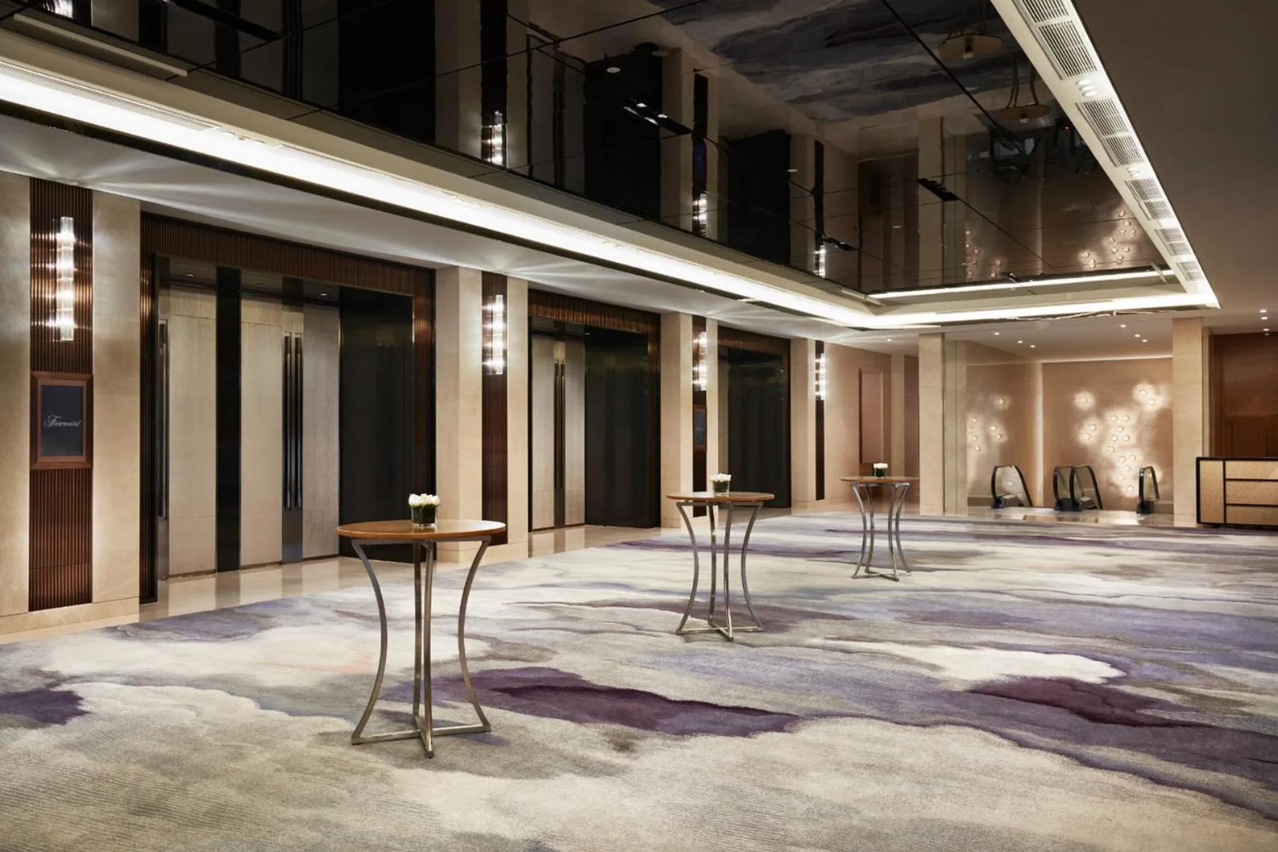 Meeting/conference room in Vignette Collection Palm Springs Hotel Chengdu by IHG