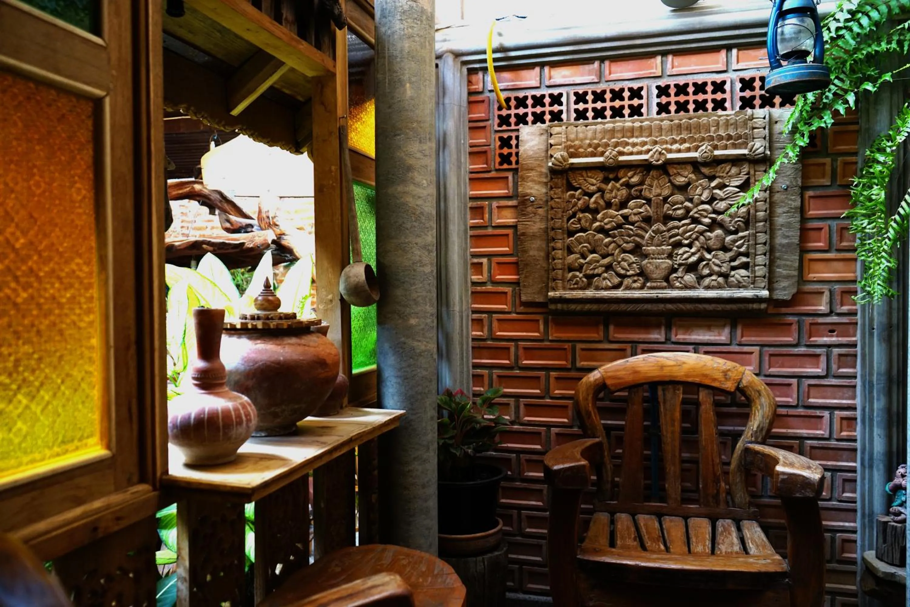 Seating area in Baanthep Antique Homestay
