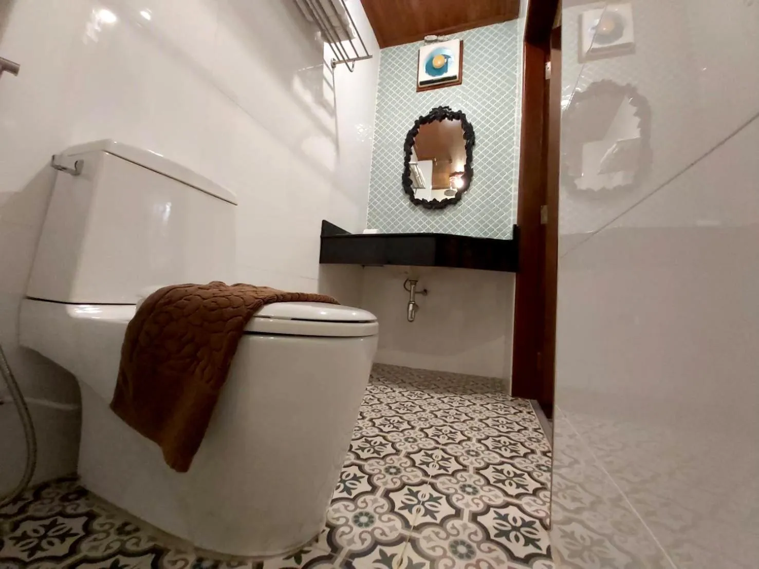 Toilet in Baanthep Antique Homestay