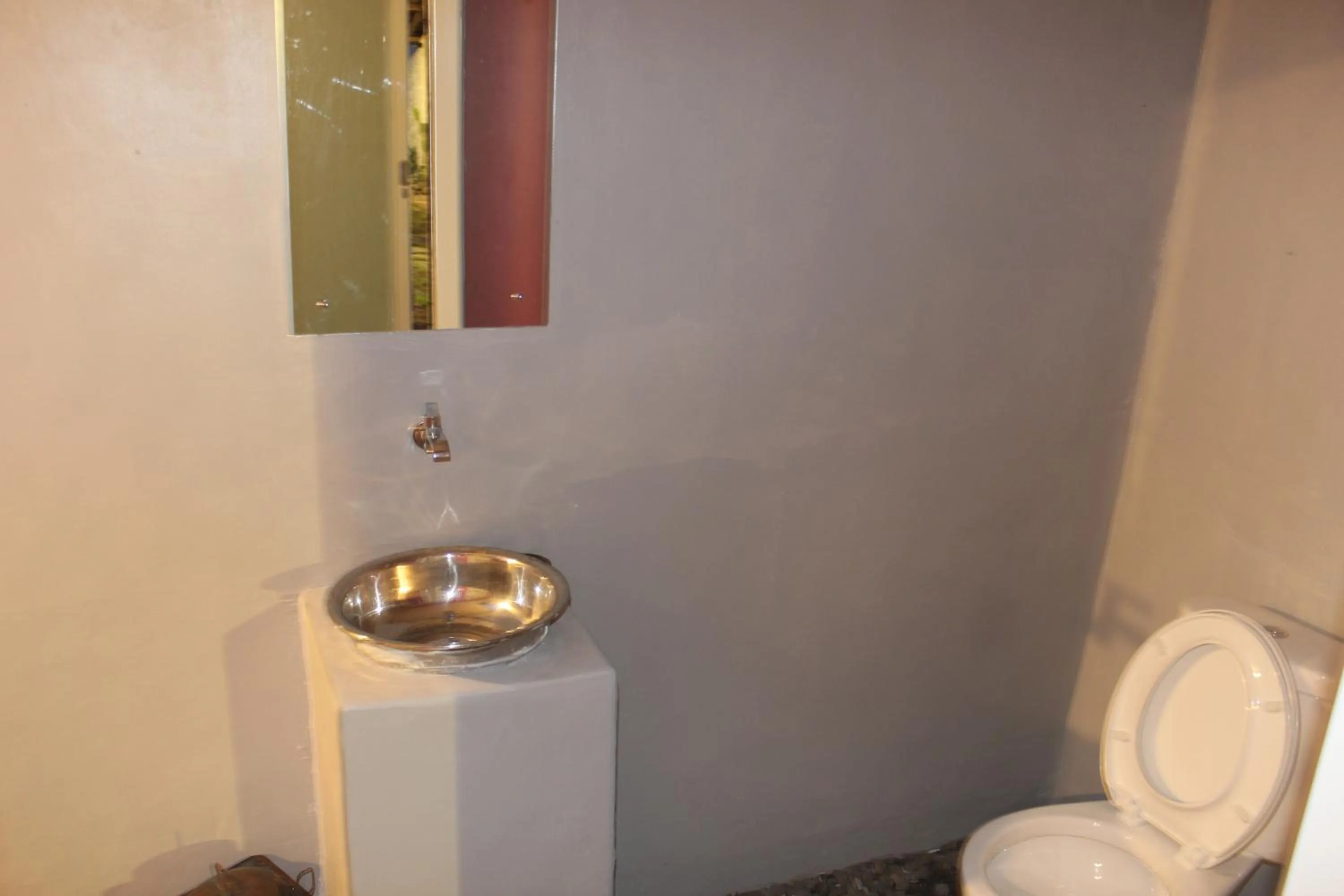 Bathroom in Kubu Container