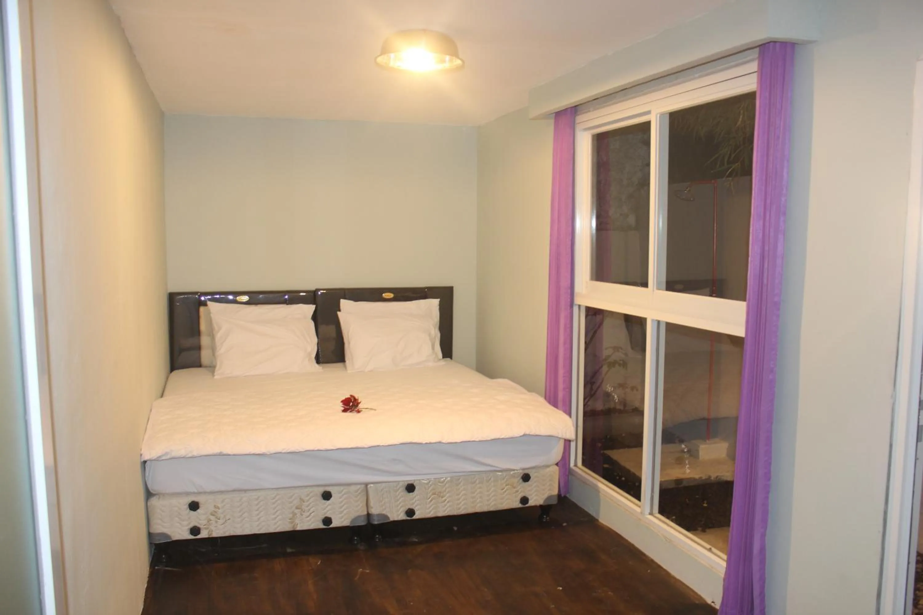 Bed in Kubu Container