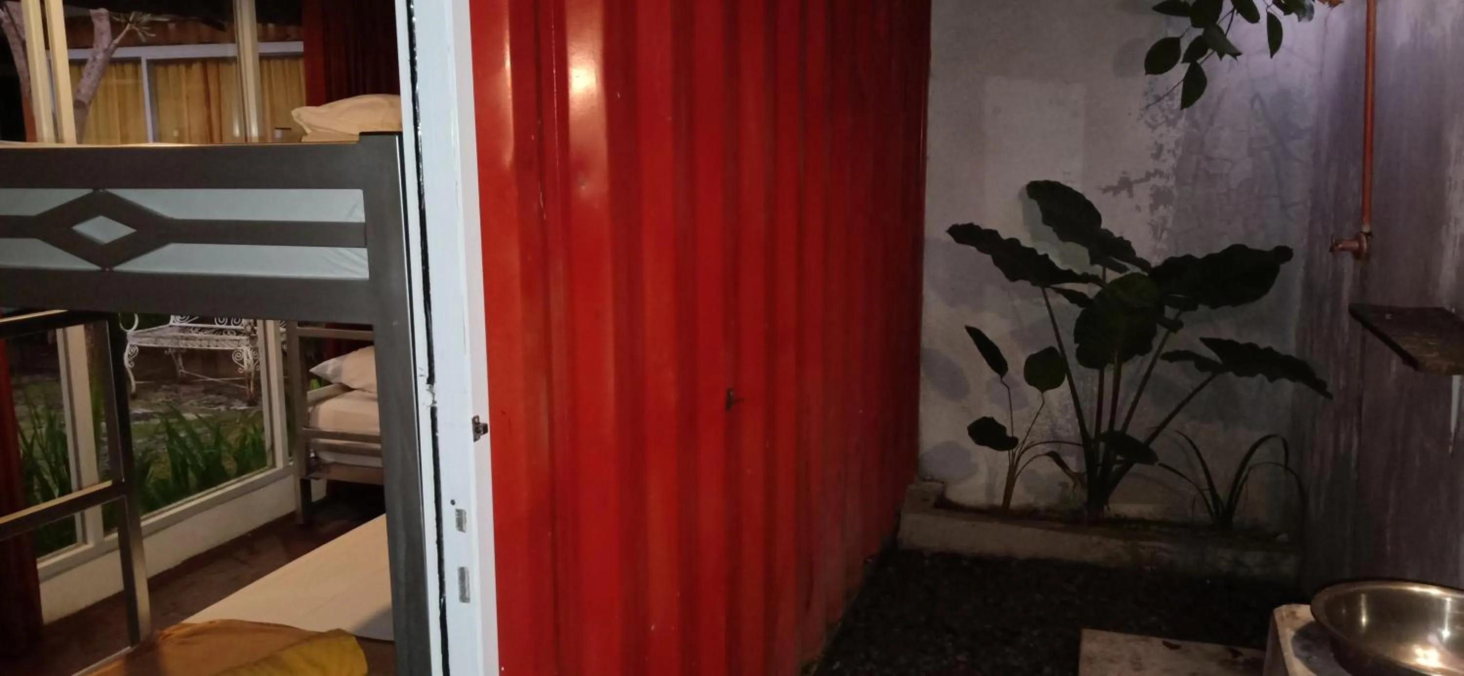 Bathroom in Kubu Container