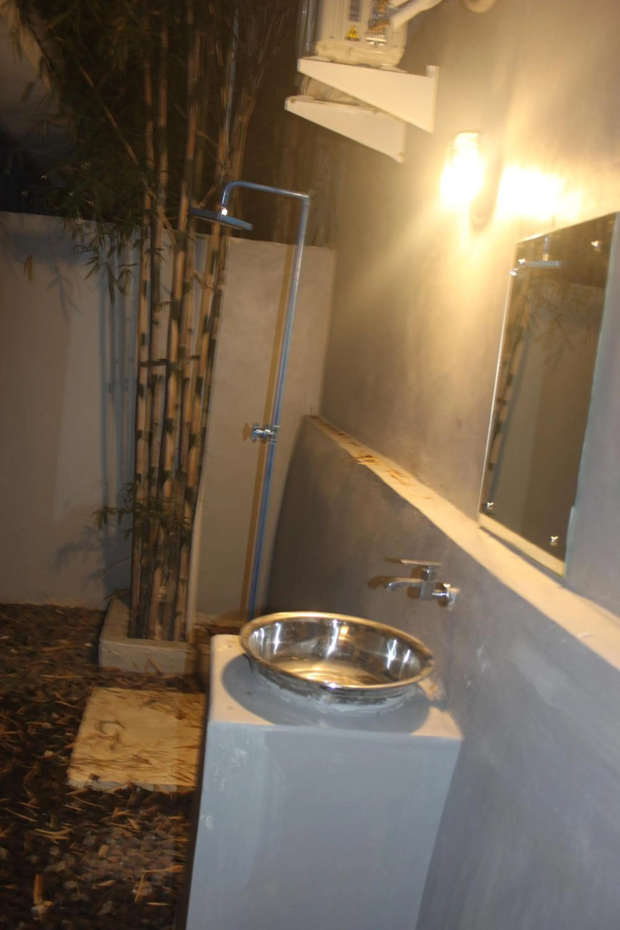 Bathroom in Kubu Container