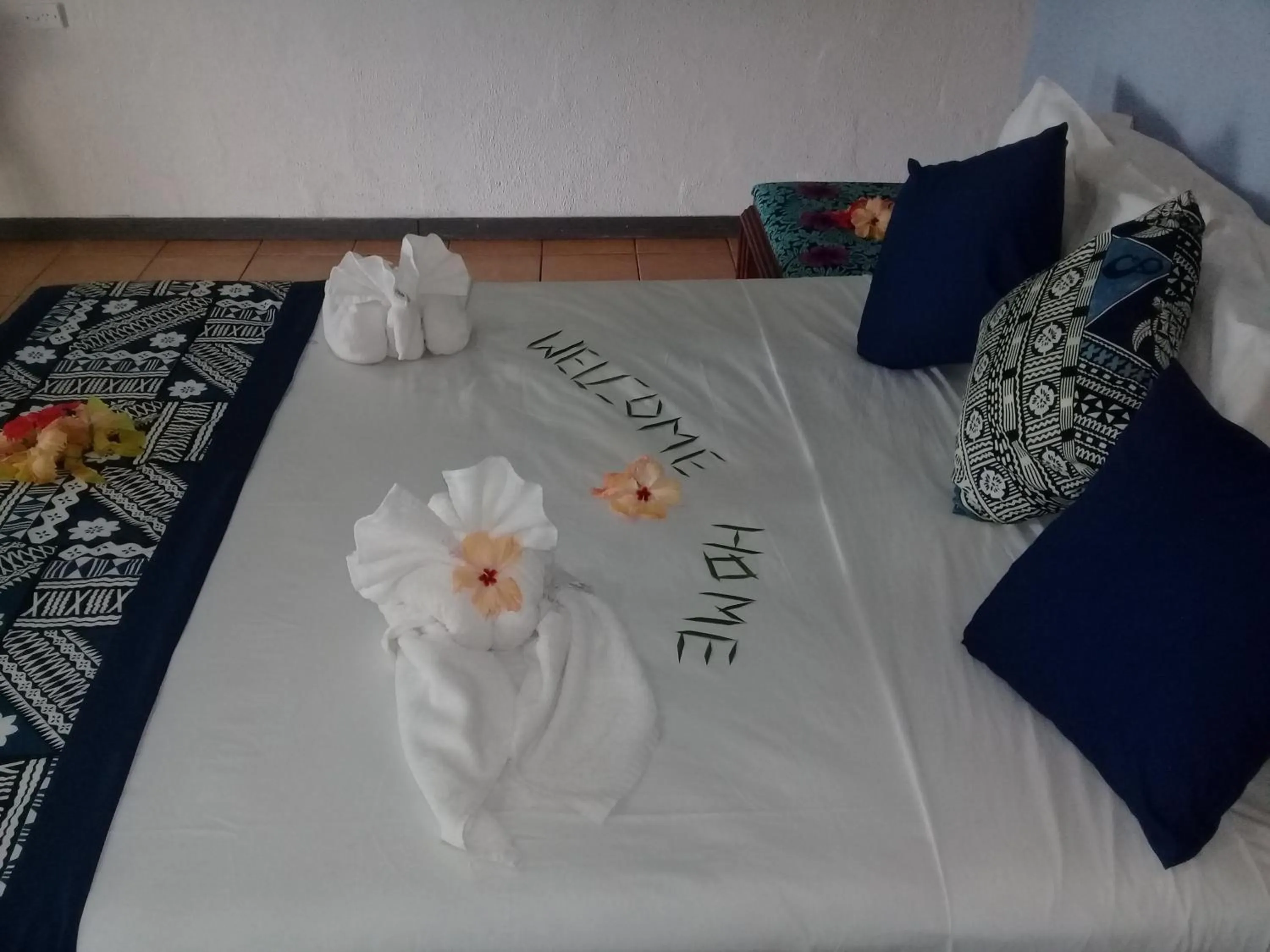 Bed in Belo Vula Island Resort Pte Limited