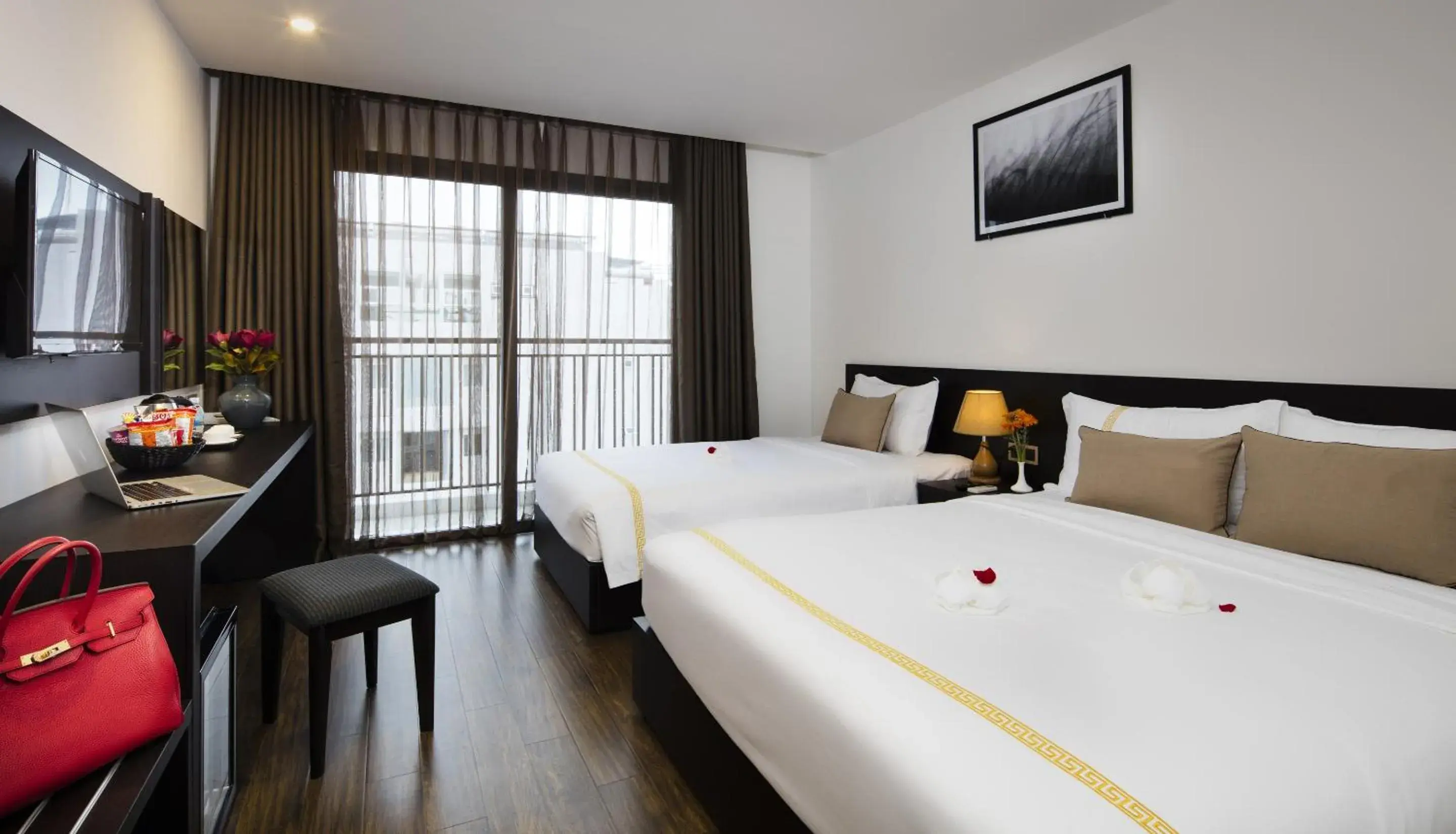 Triple Room with Balcony in Meriton Hotel Nha Trang Triple Room with Balcony in Meriton Hotel Nha Trang