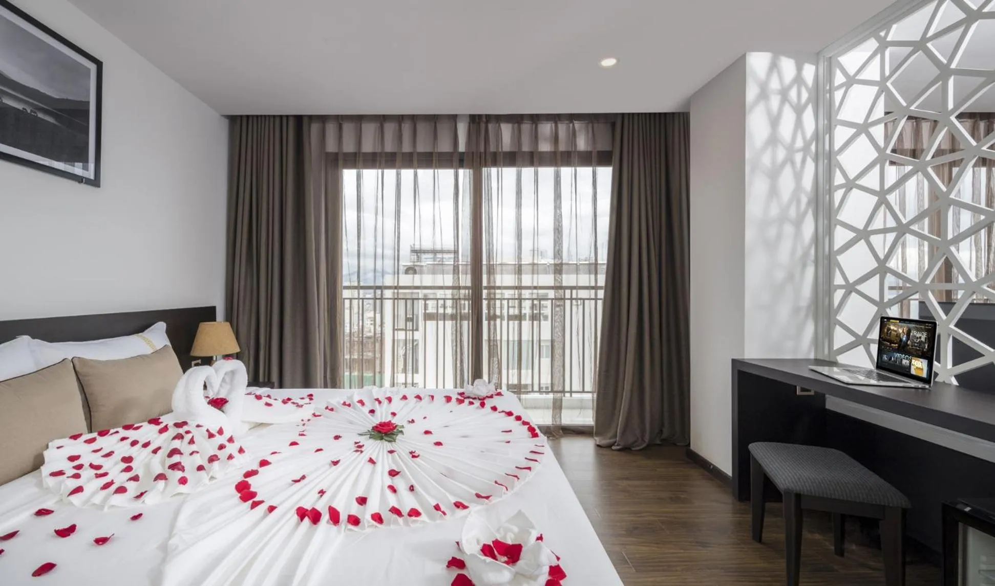 Bed in Meriton Hotel Nha Trang
