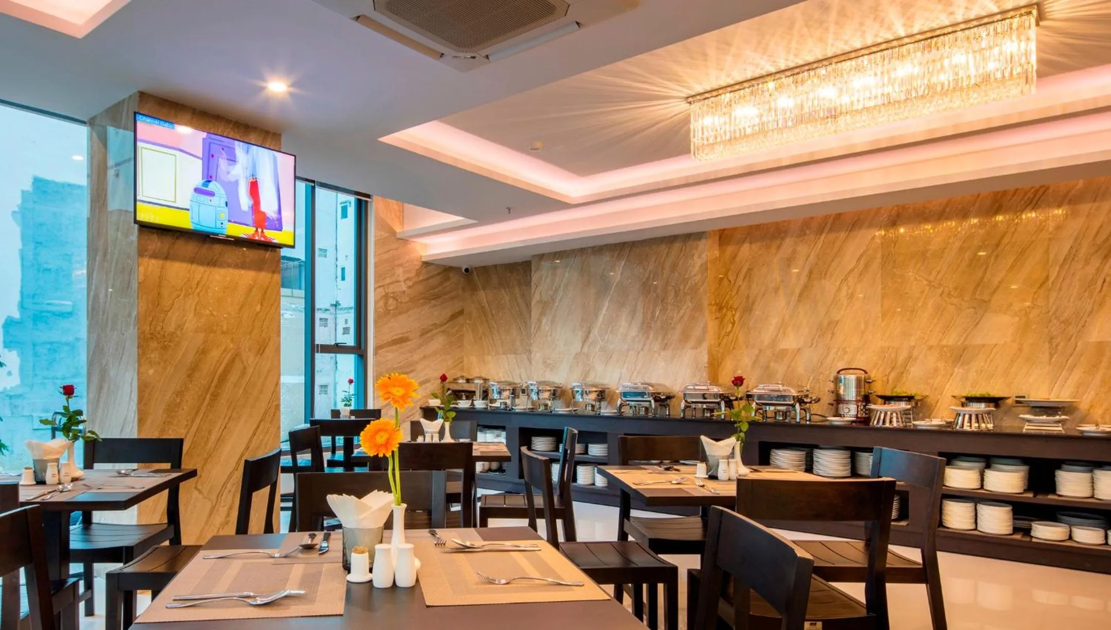 Restaurant/places to eat in Meriton Hotel Nha Trang