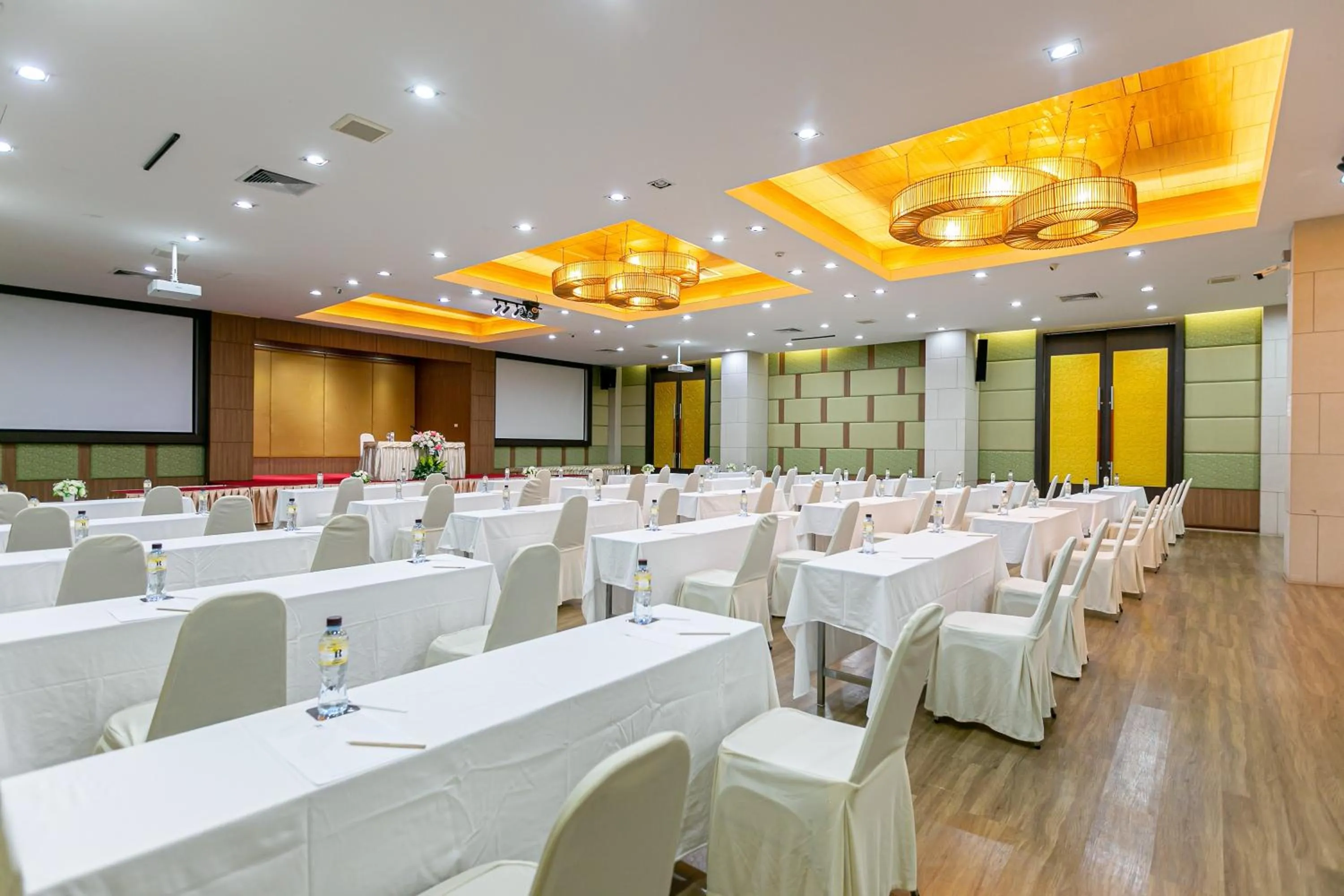 Banquet/Function facilities in Grand Ratchapruek Hotel