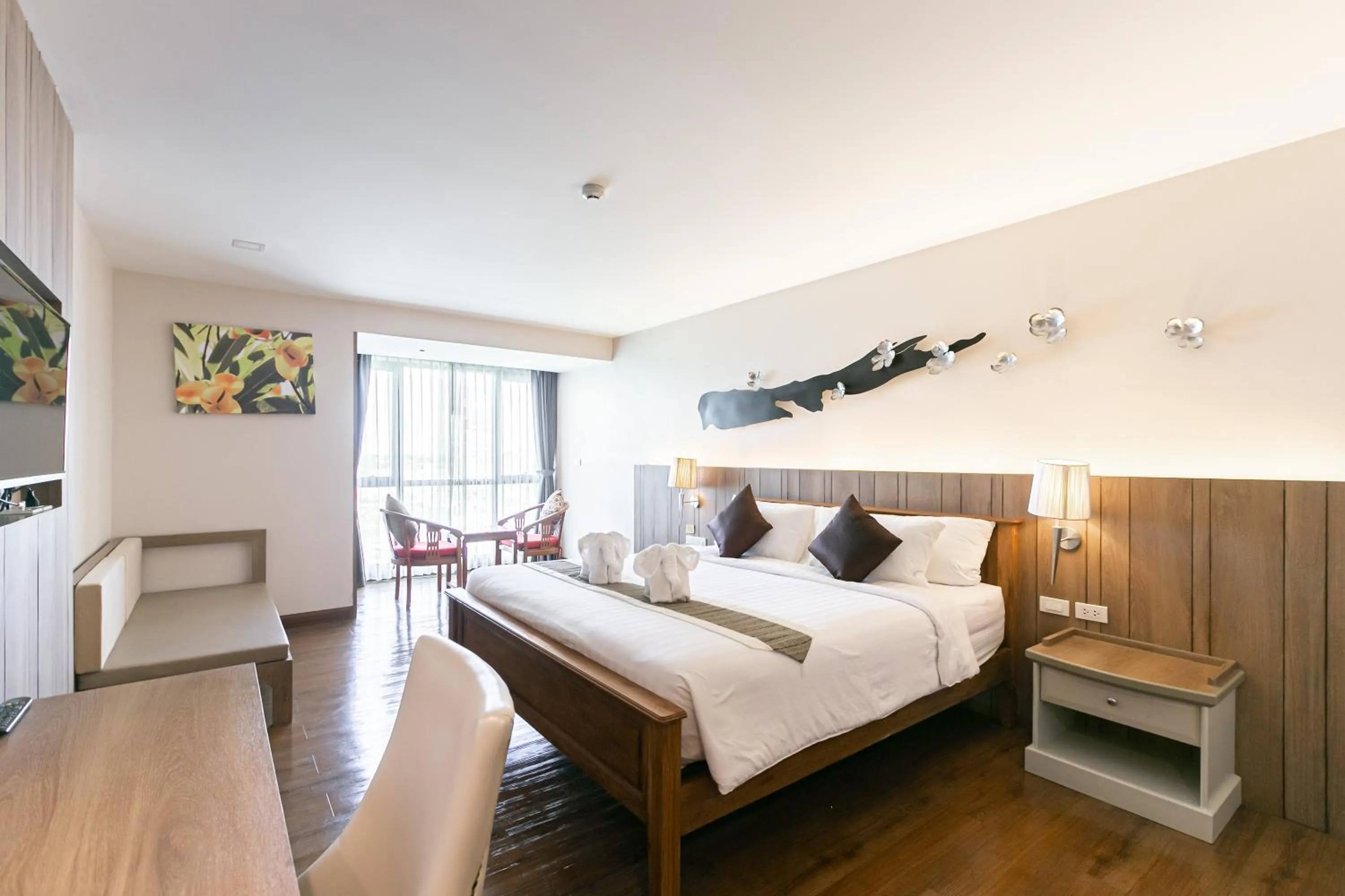 Bed in Grand Ratchapruek Hotel