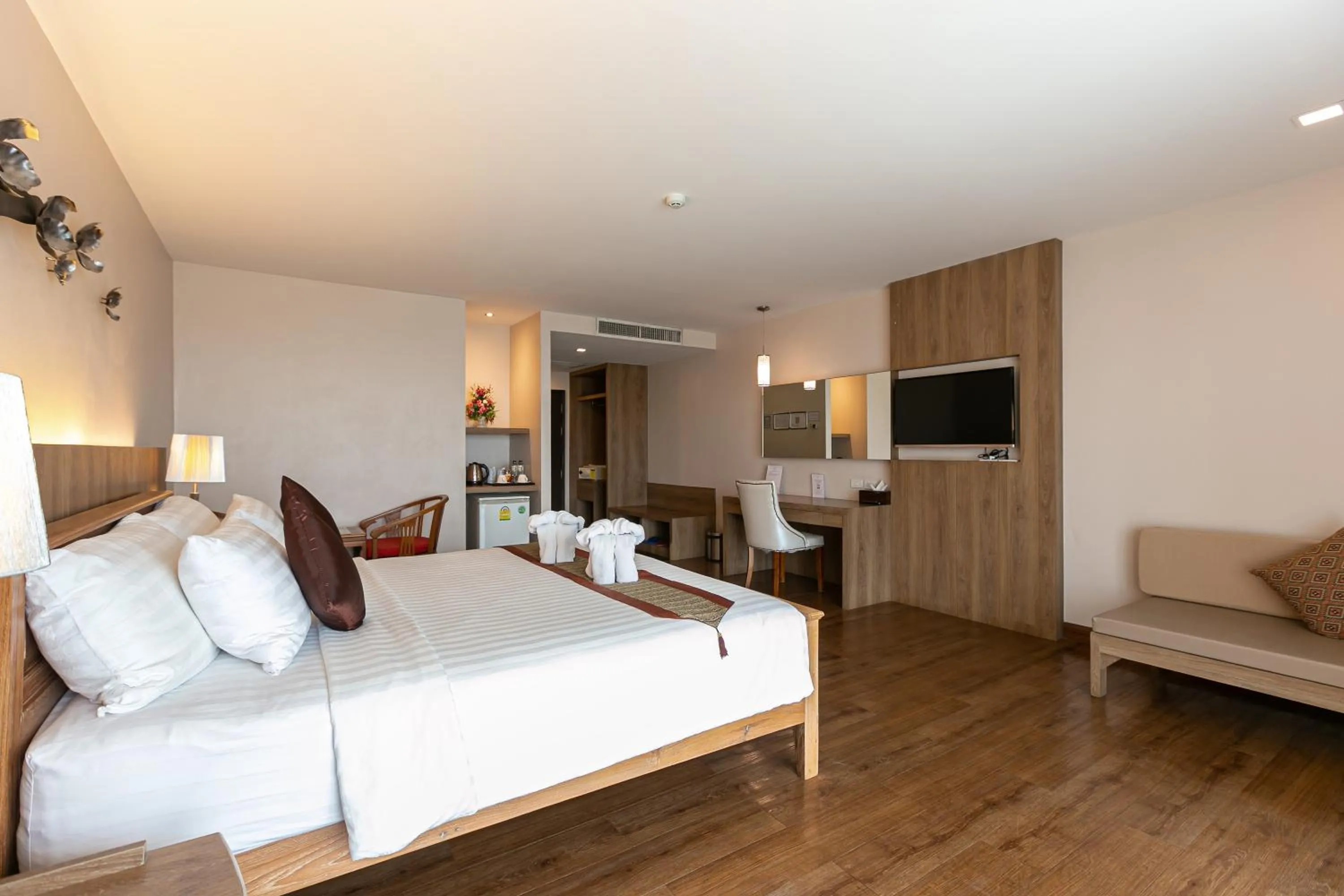 Bed in Grand Ratchapruek Hotel