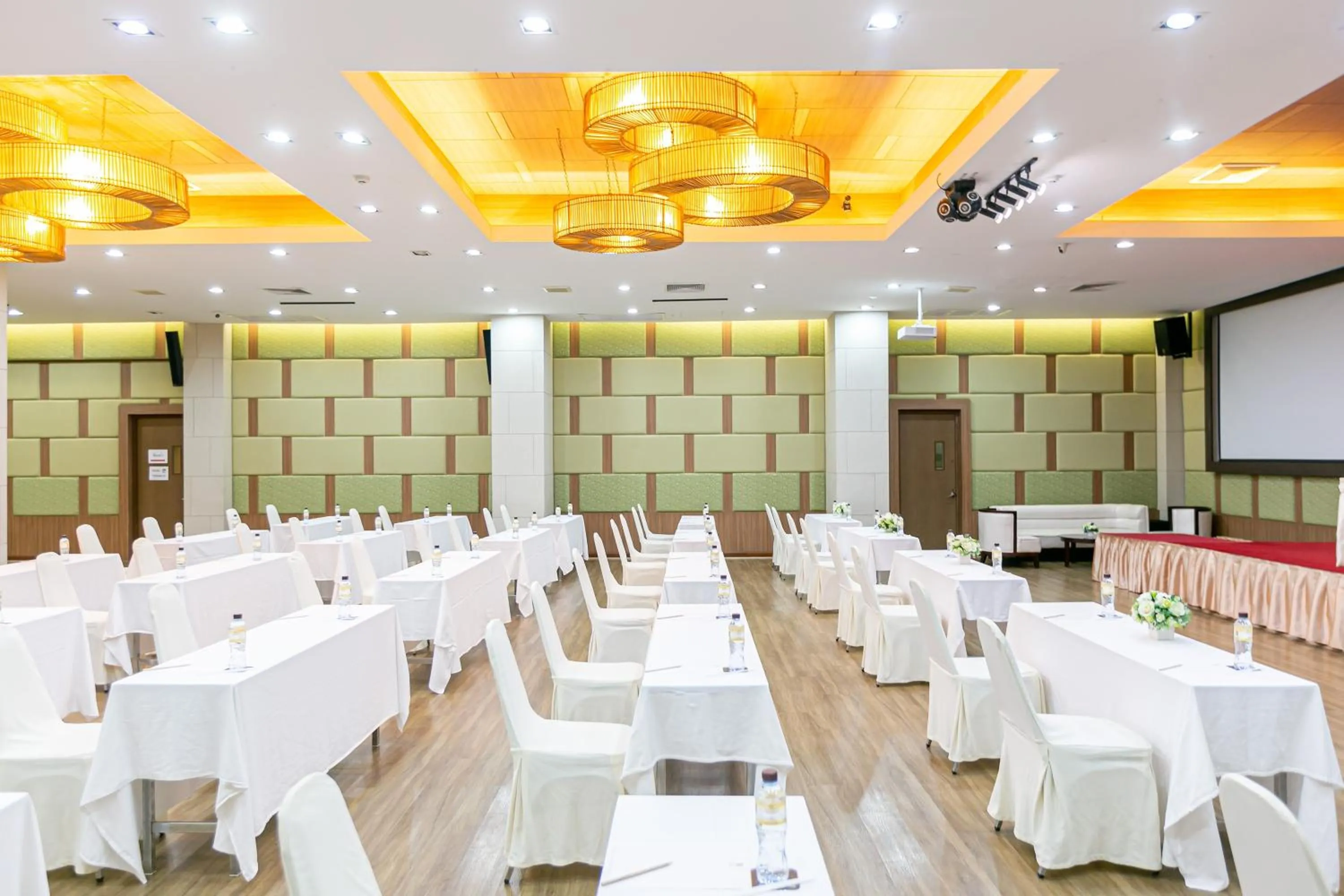 Banquet/Function facilities in Grand Ratchapruek Hotel