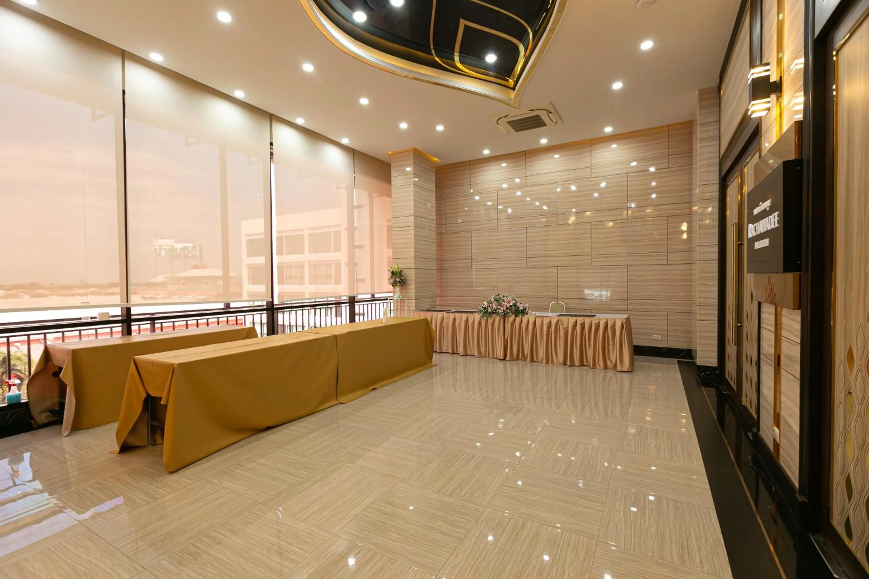 Banquet/Function facilities in Grand Ratchapruek Hotel