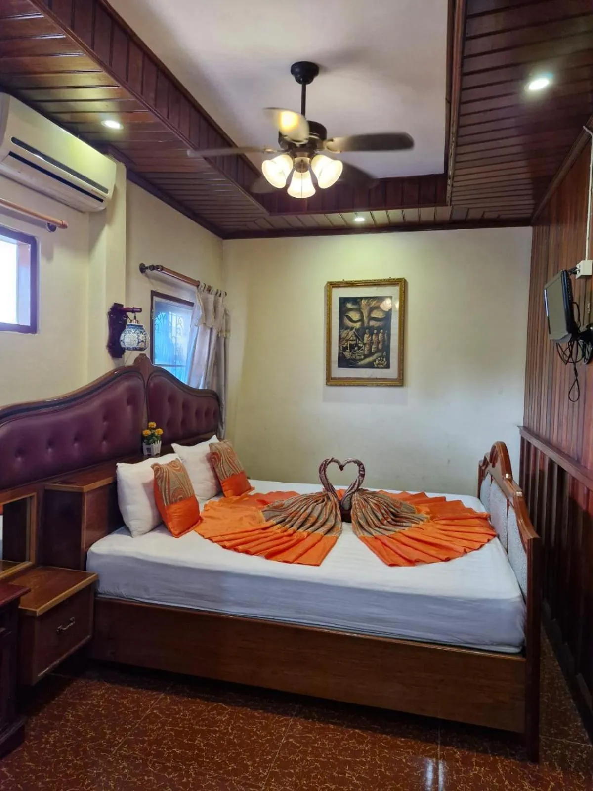 Bed in Sakura Wood House