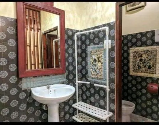 Shower in Sakura Wood House