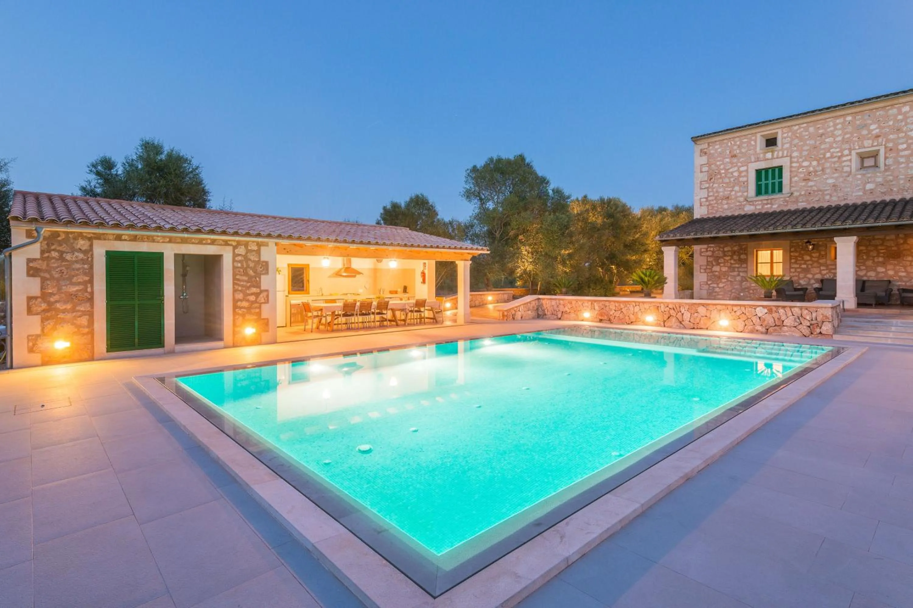 Swimming pool in Son Fadri