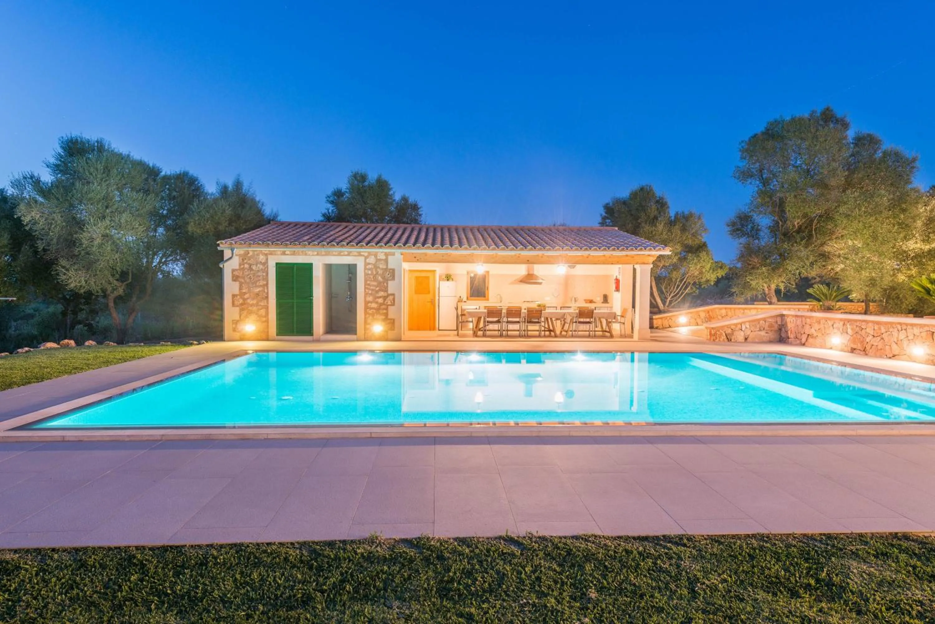 Swimming pool in Son Fadri