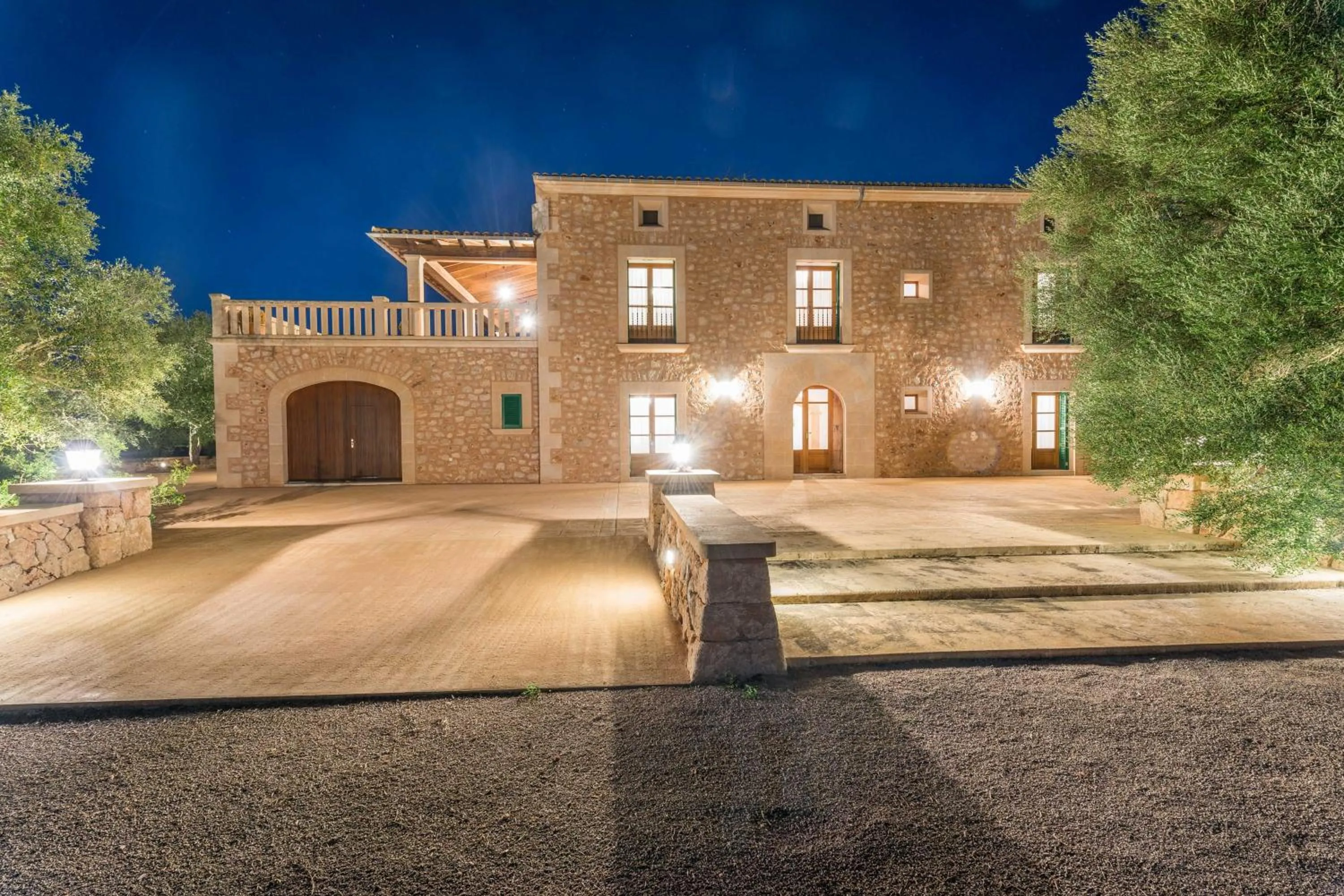 Facade/entrance in Son Fadri