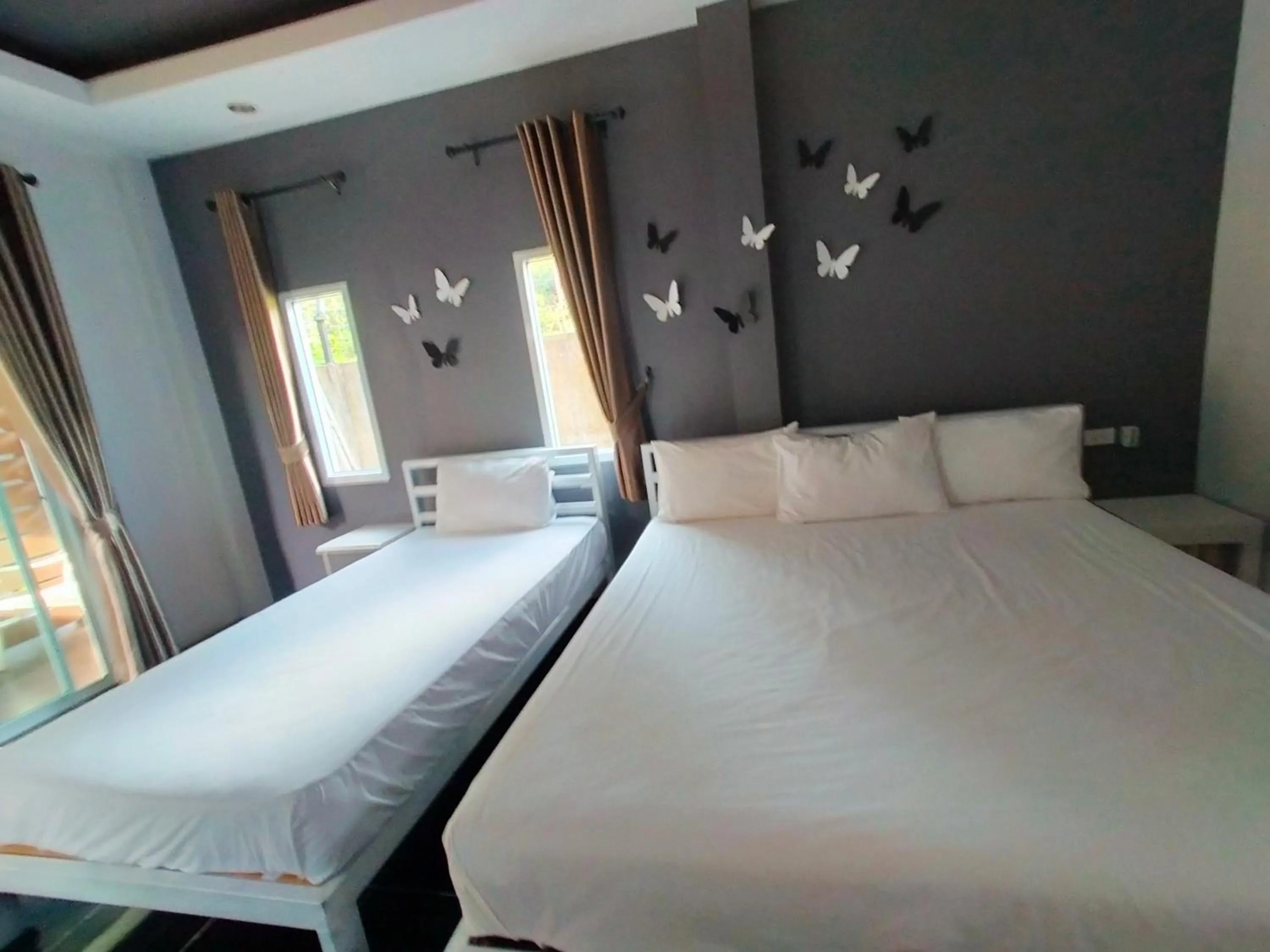 Bed in Nemo 2 Resort